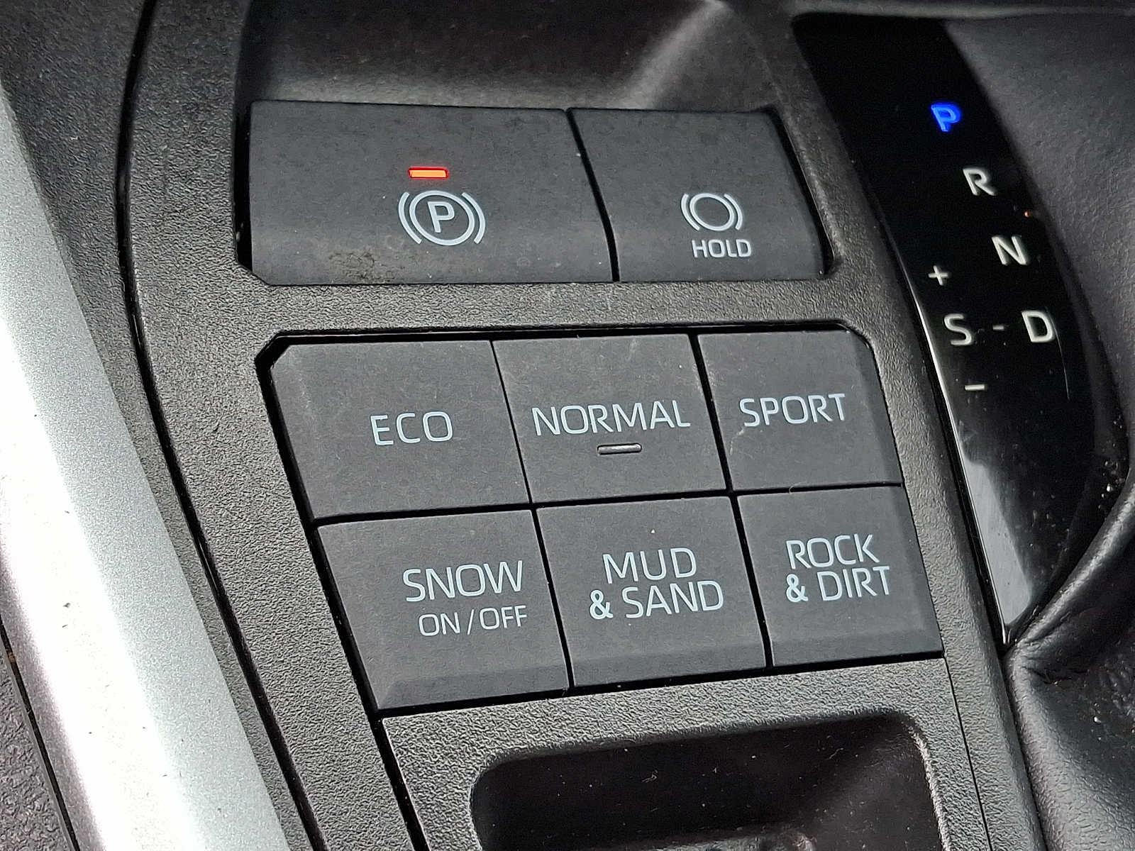 Thumbnail: 2022 Toyota RAV4 - 21