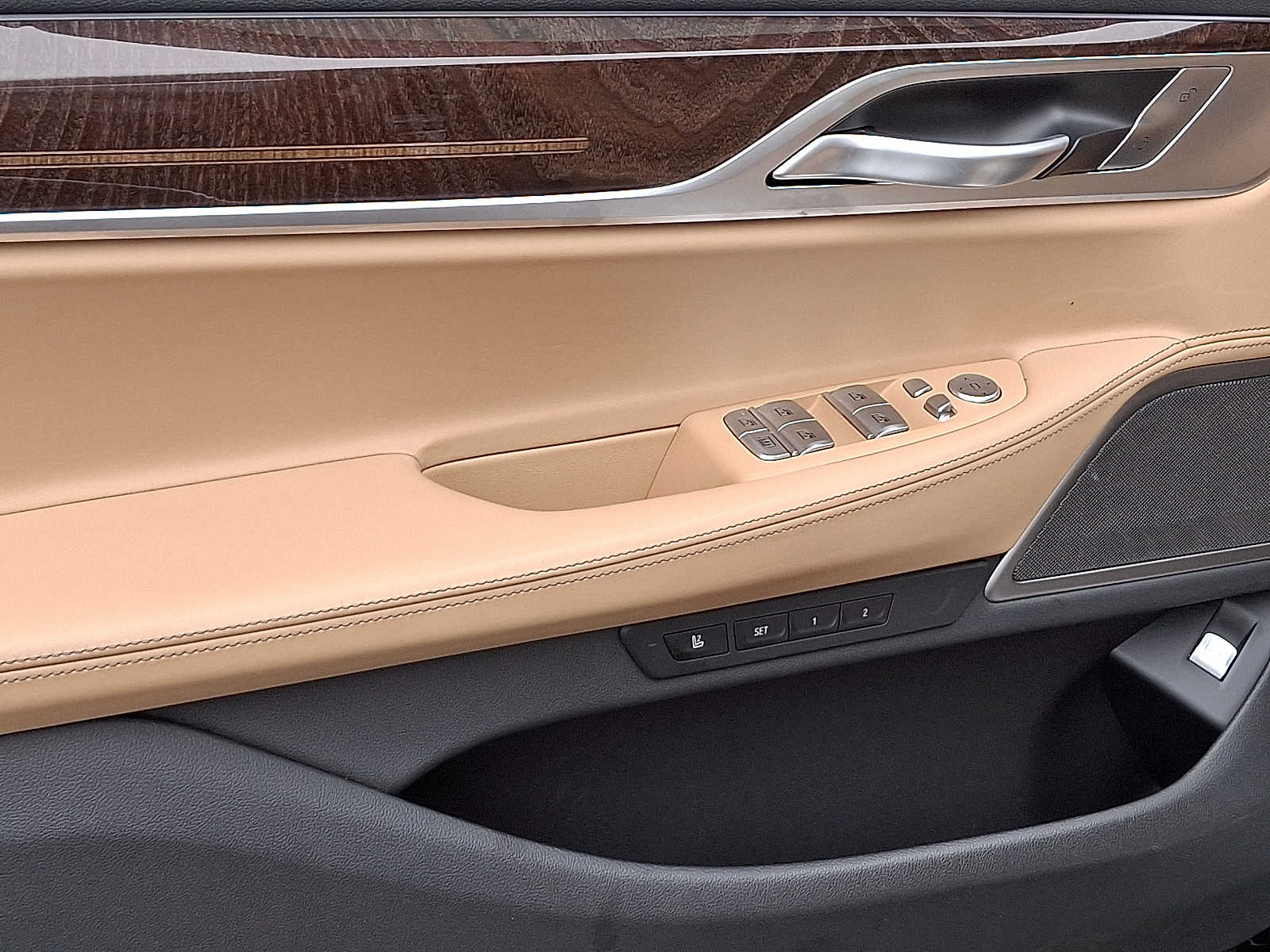 Thumbnail: 2022 BMW 7 Series - 9
