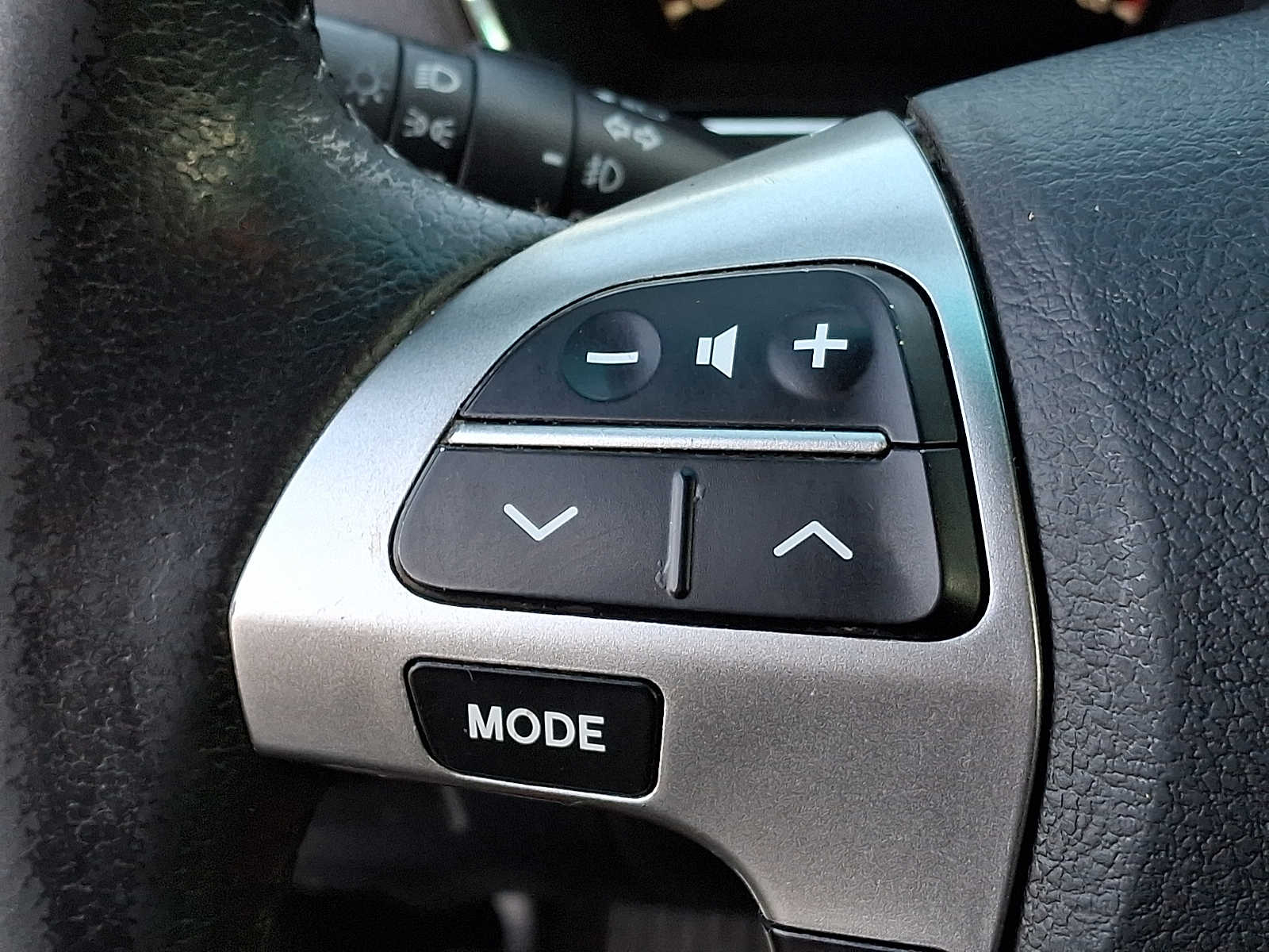 Thumbnail: 2013 Toyota Highlander - 17
