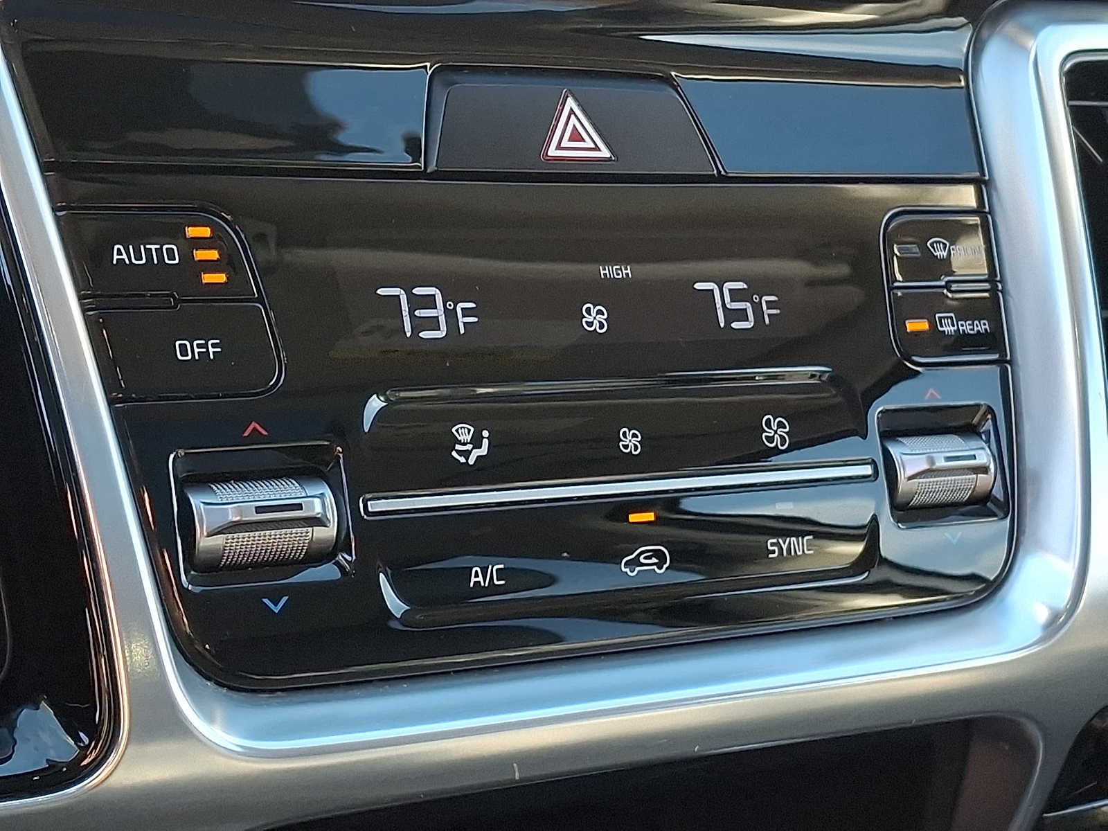 Thumbnail: 2021 Kia Sorento - 12