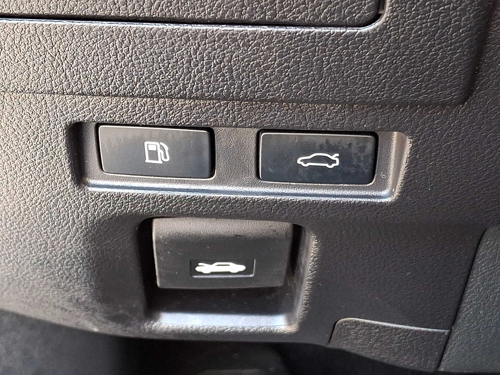 Thumbnail: 2023 Lexus ES - 24