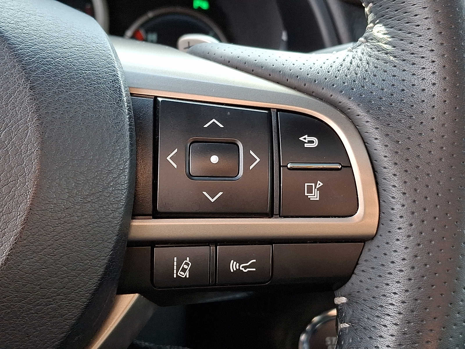 Thumbnail: 2019 Lexus RX - 18