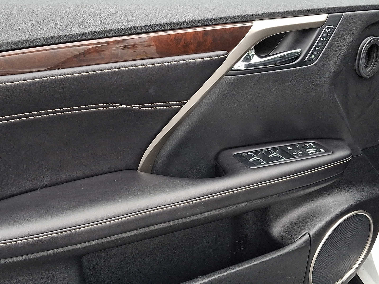 Thumbnail: 2016 Lexus RX - 10