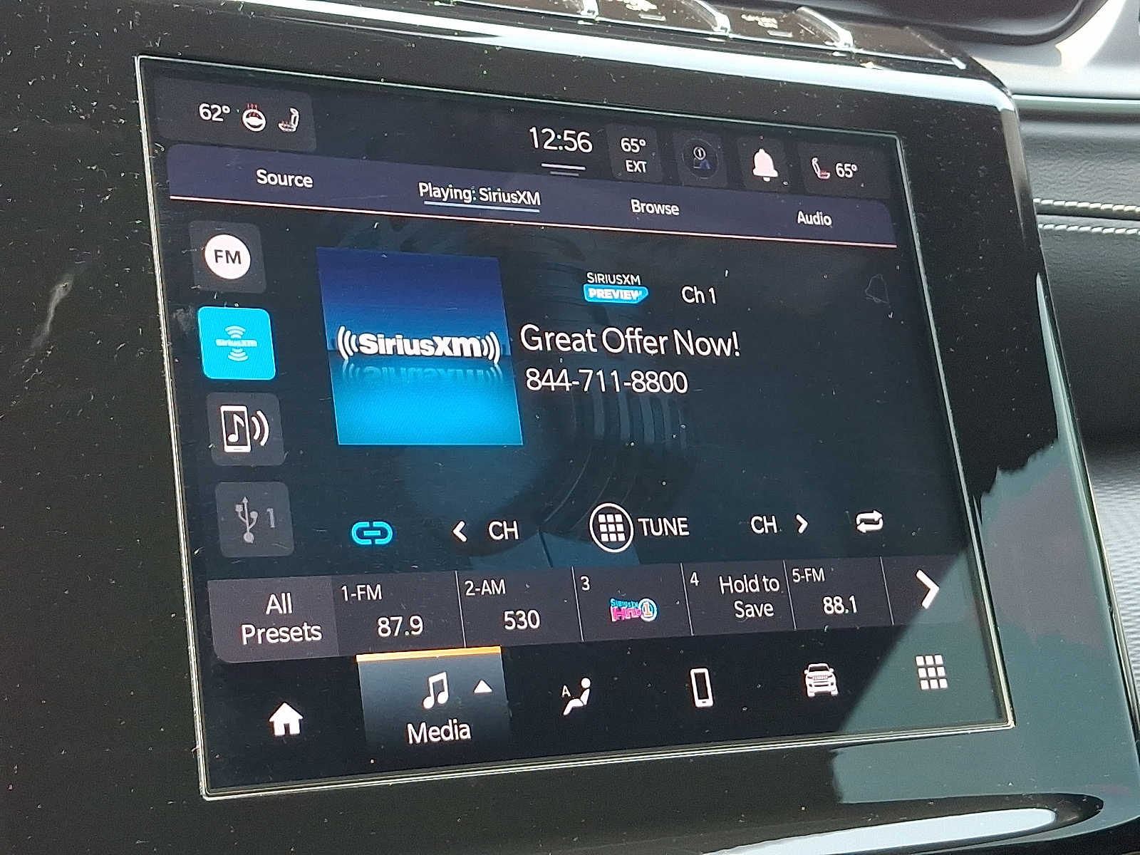 2023 Jeep Grand Cherokee Laredo 15