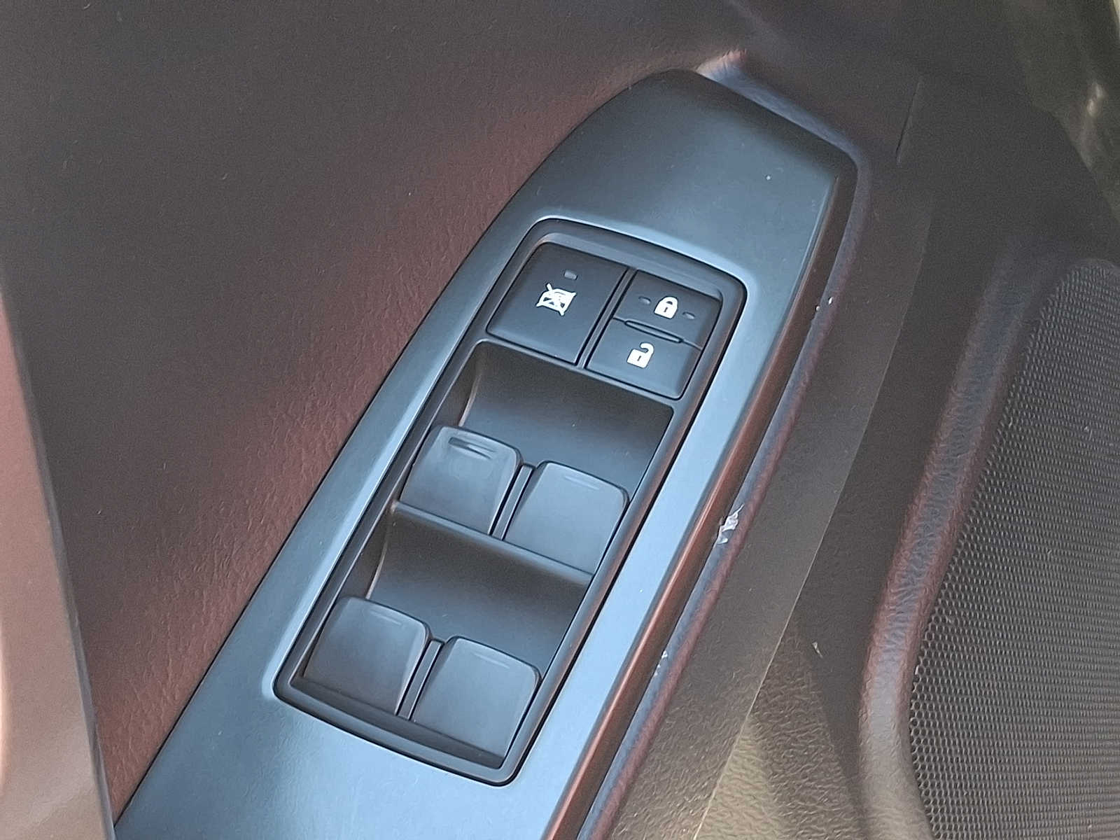 Thumbnail: 2023 Lexus GX - 24