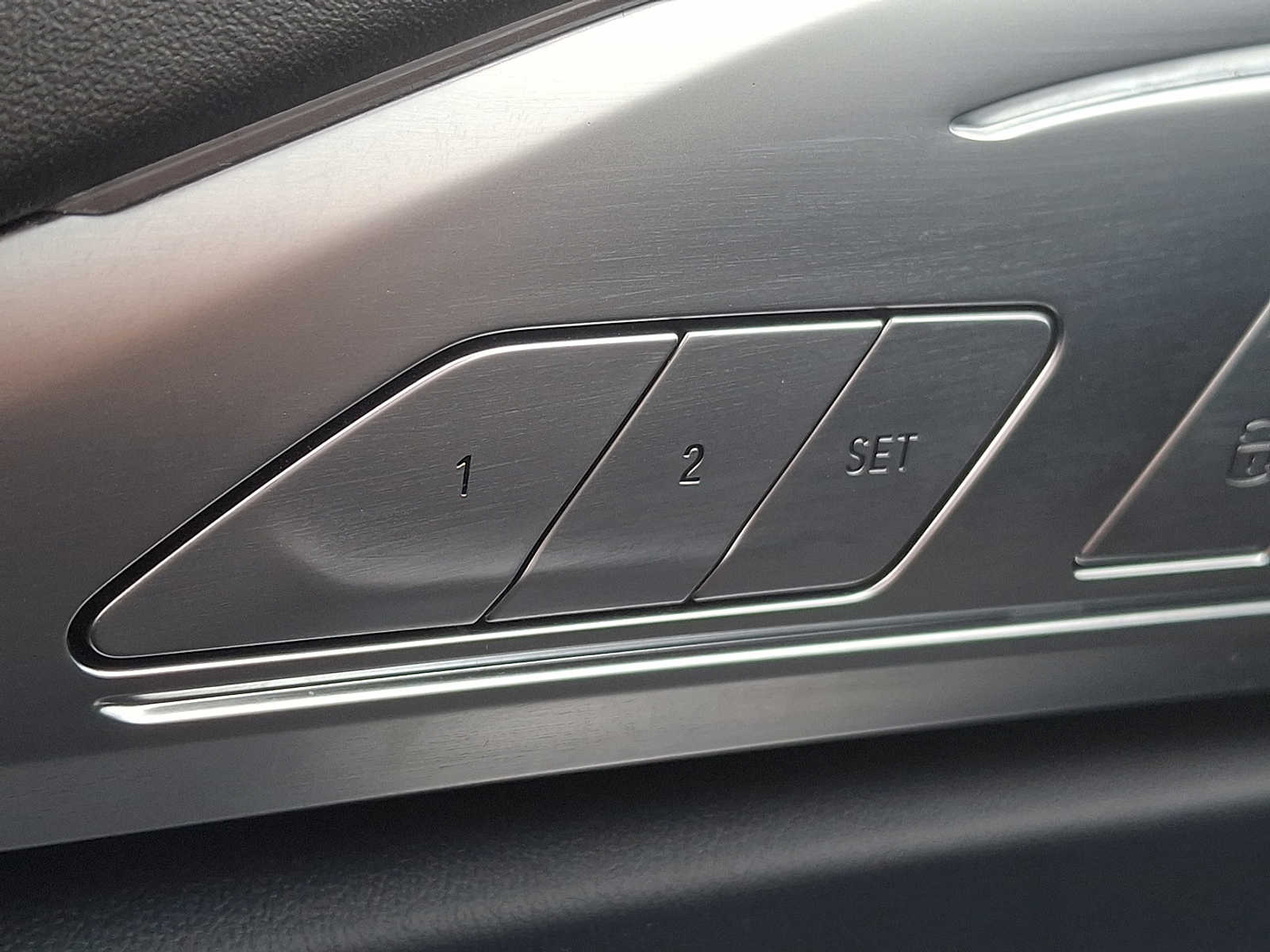 Thumbnail: 2023 BMW 8 Series - 27