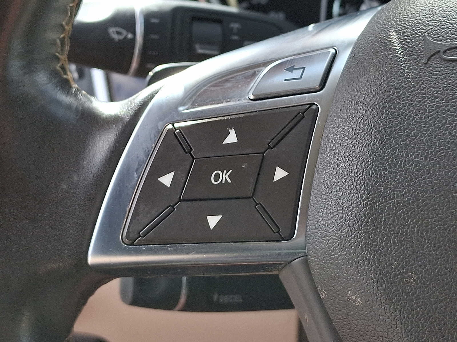 Thumbnail: 2013 Mercedes-Benz GL-Class - 19