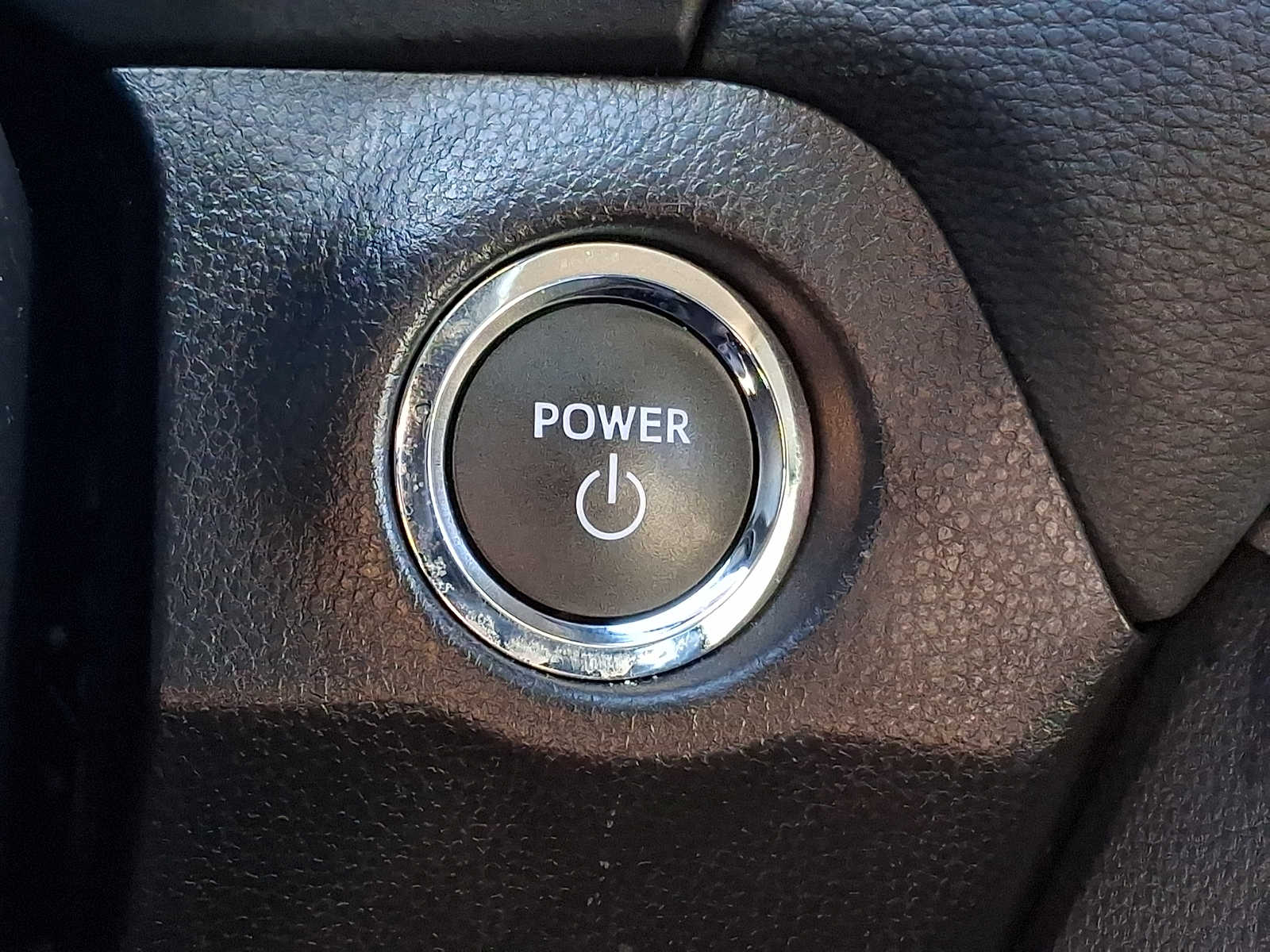 Thumbnail: 2025 Toyota RAV4 - 21