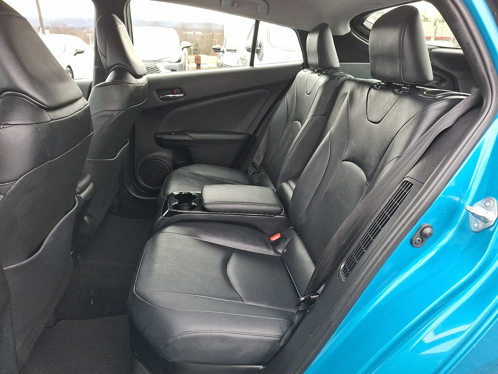 Thumbnail: 2017 Toyota Prius Prime - 8