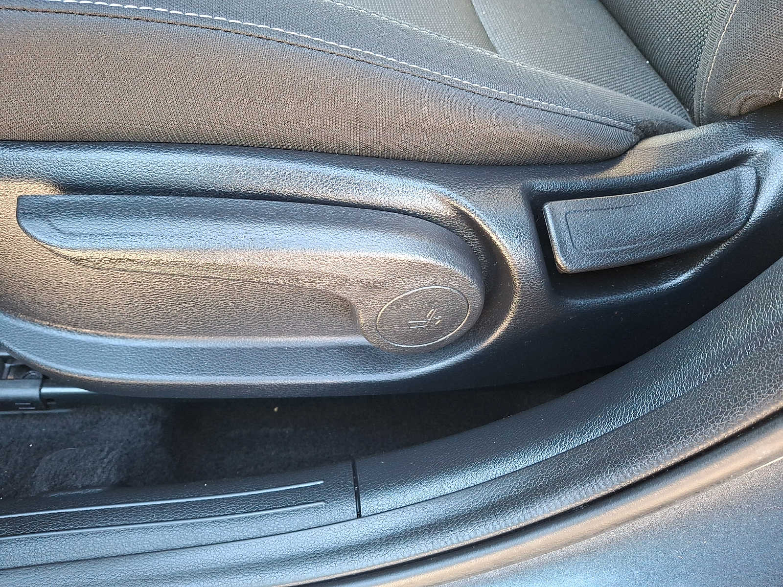 Thumbnail: 2023 Kia Forte - 10