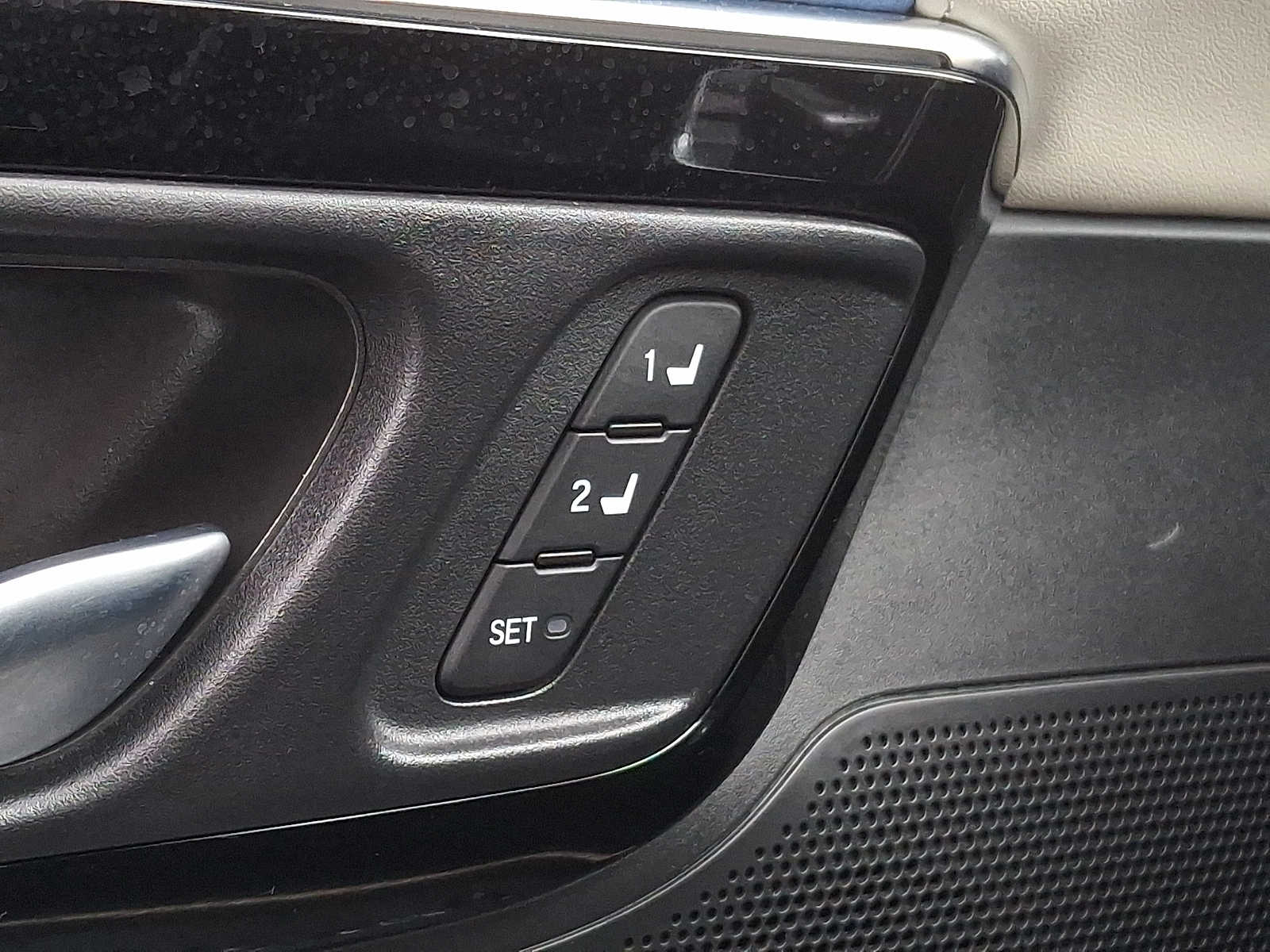 Thumbnail: 2025 Acura ADX - 25