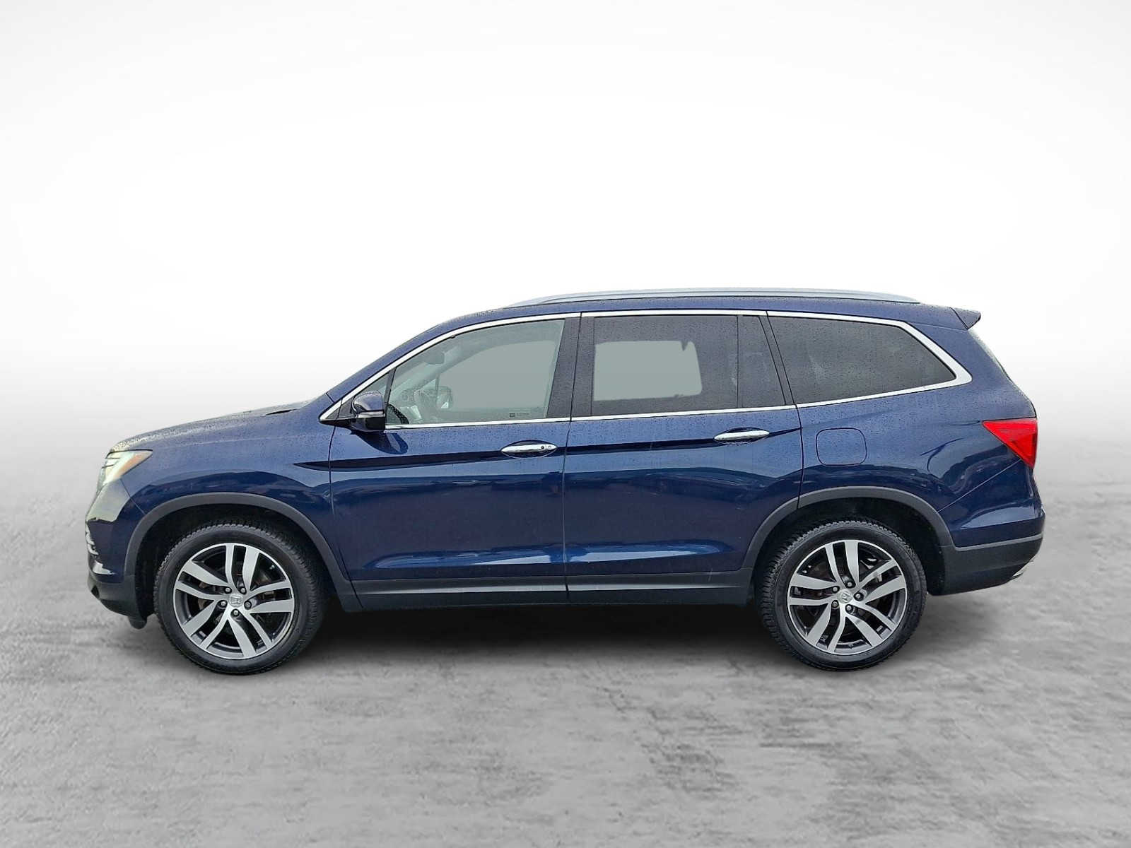 Thumbnail: 2017 Honda Pilot - 5