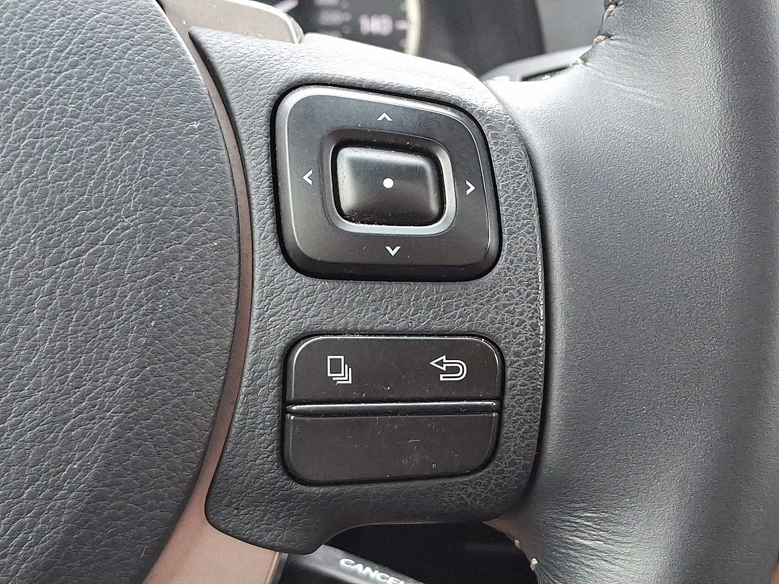 Thumbnail: 2015 Lexus NX - 15