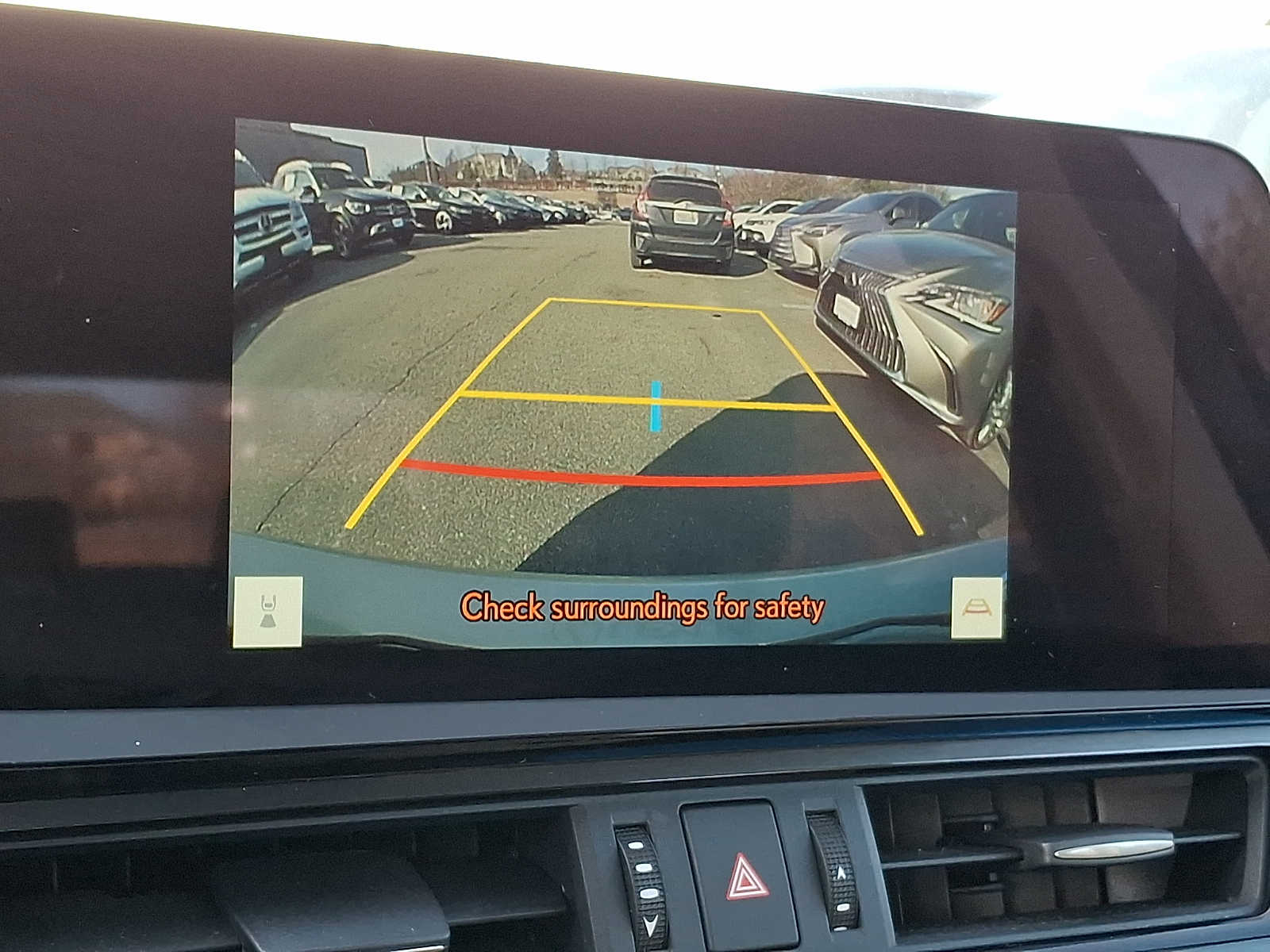 Thumbnail: 2025 Lexus ES - 17