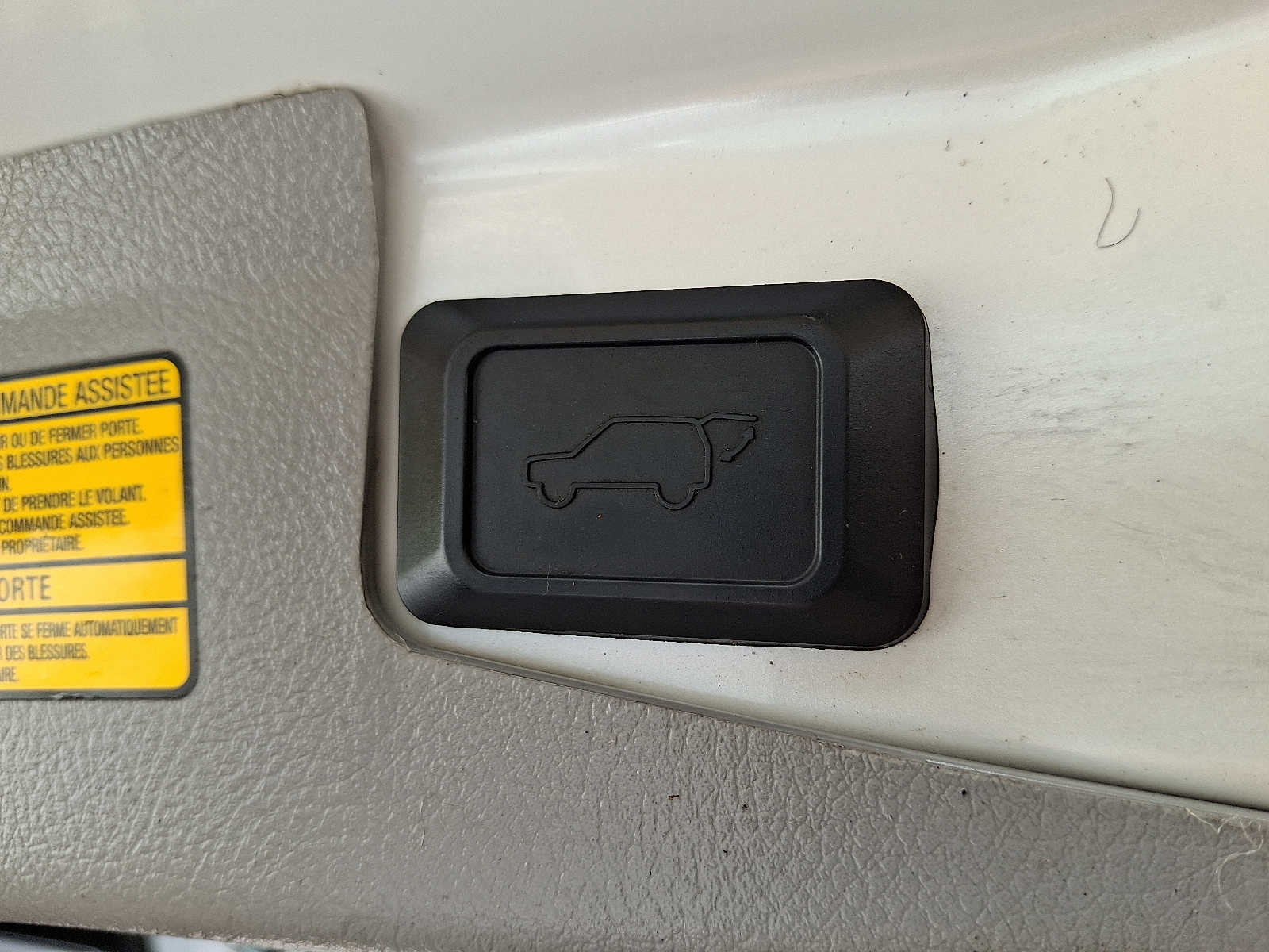 Thumbnail: 2011 Toyota Highlander - 30