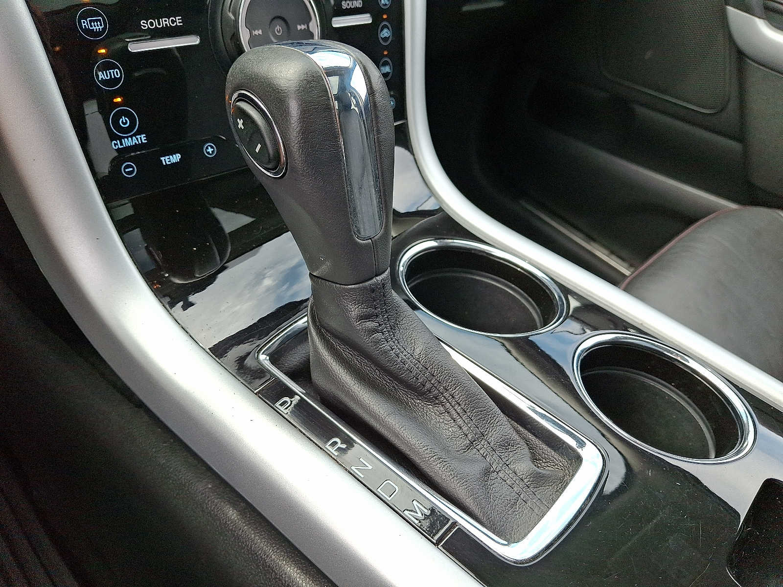 Thumbnail: 2011 Ford Edge - 13