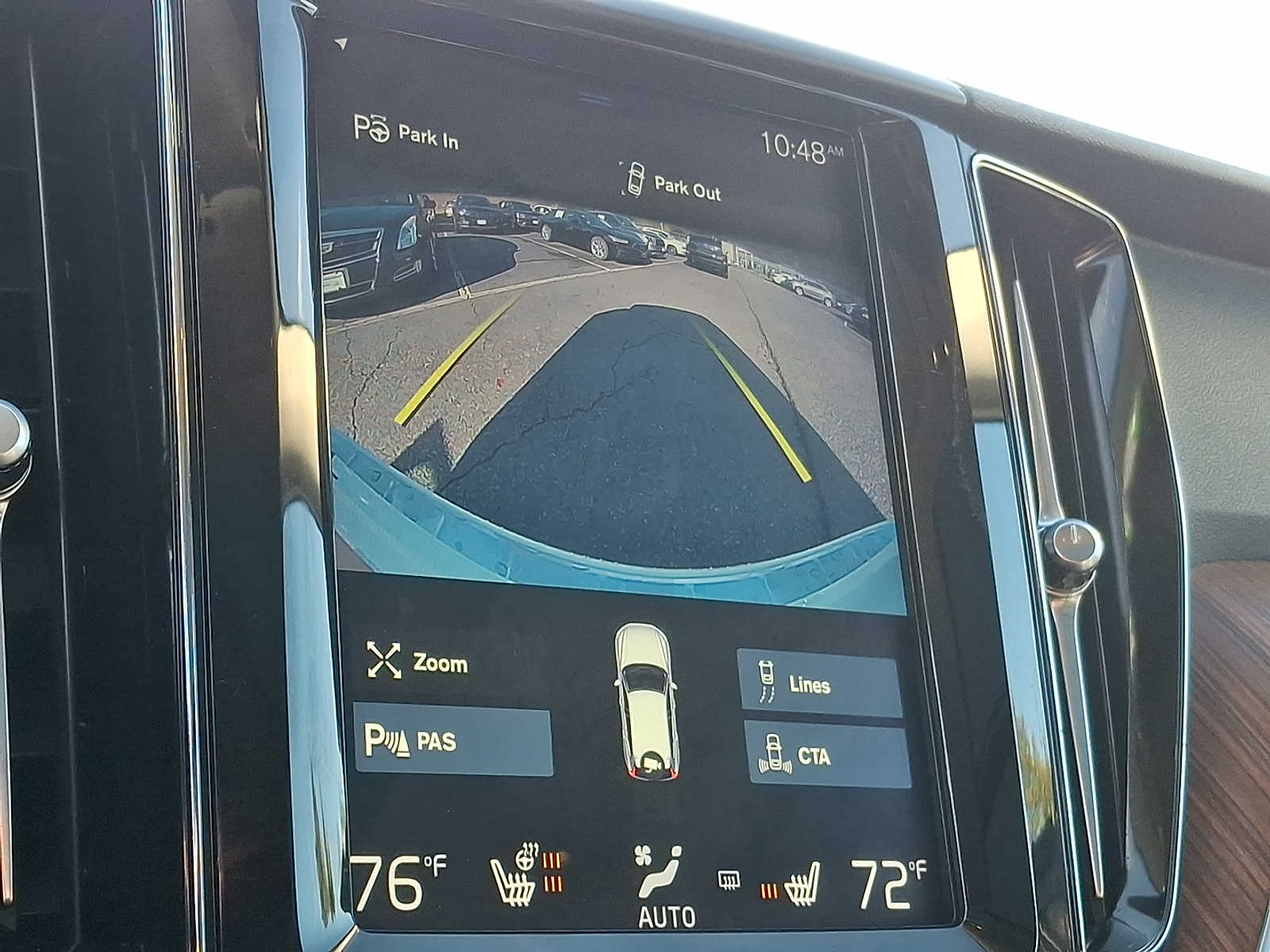 Thumbnail: 2019 Volvo XC60 - 16