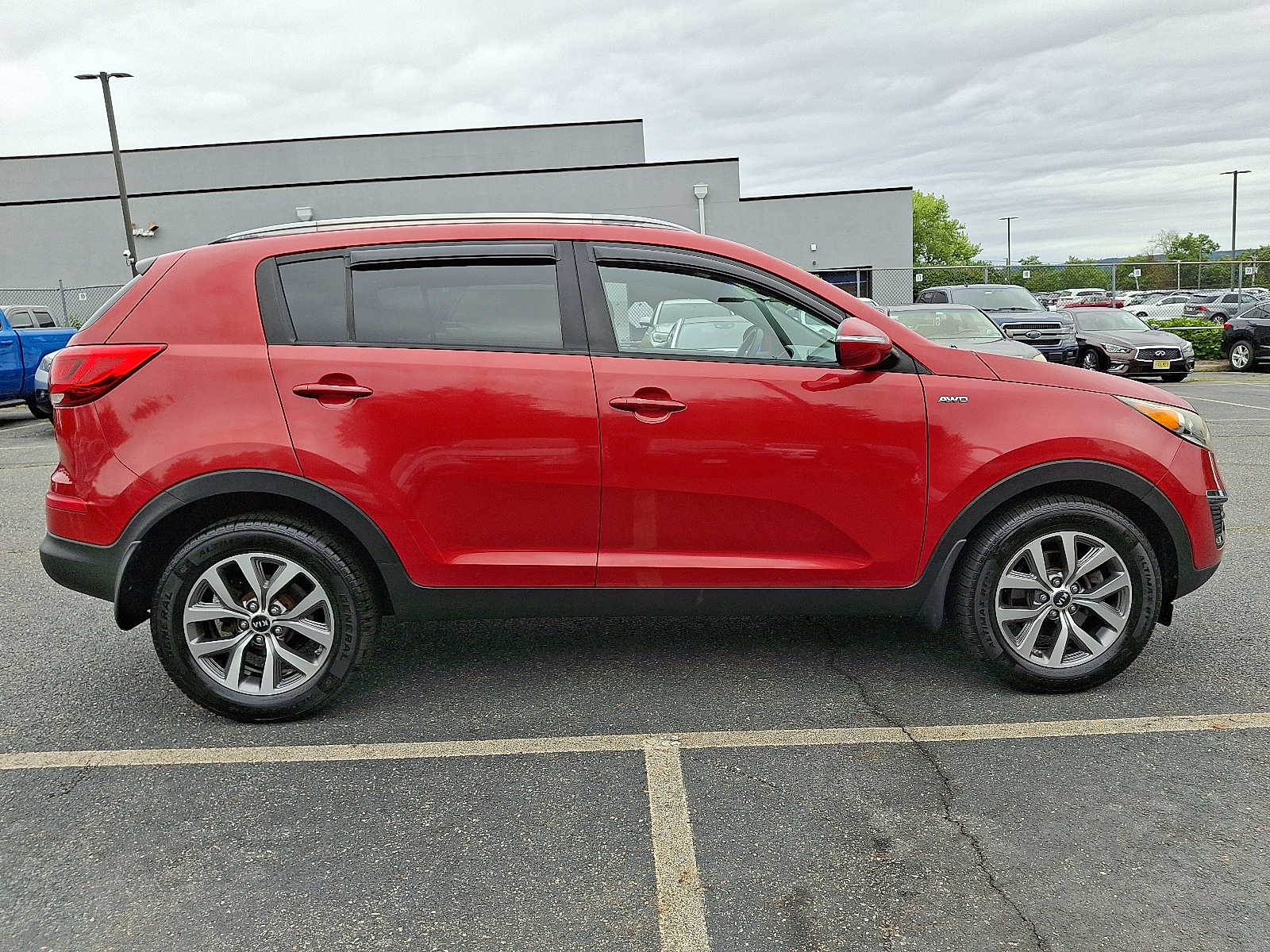 Thumbnail: 2014 Kia Sportage - 4