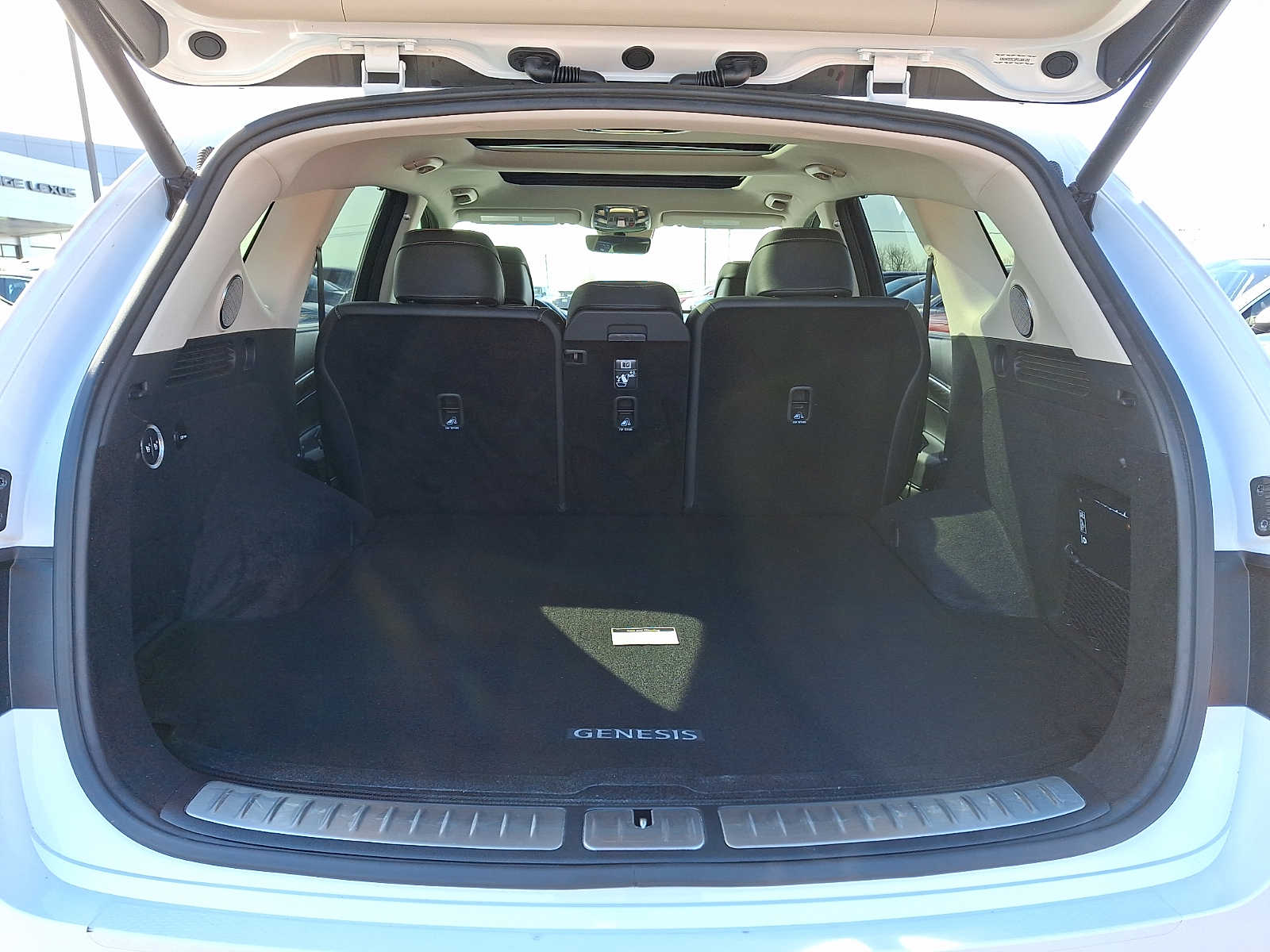 Thumbnail: 2023 Genesis GV80 - 27