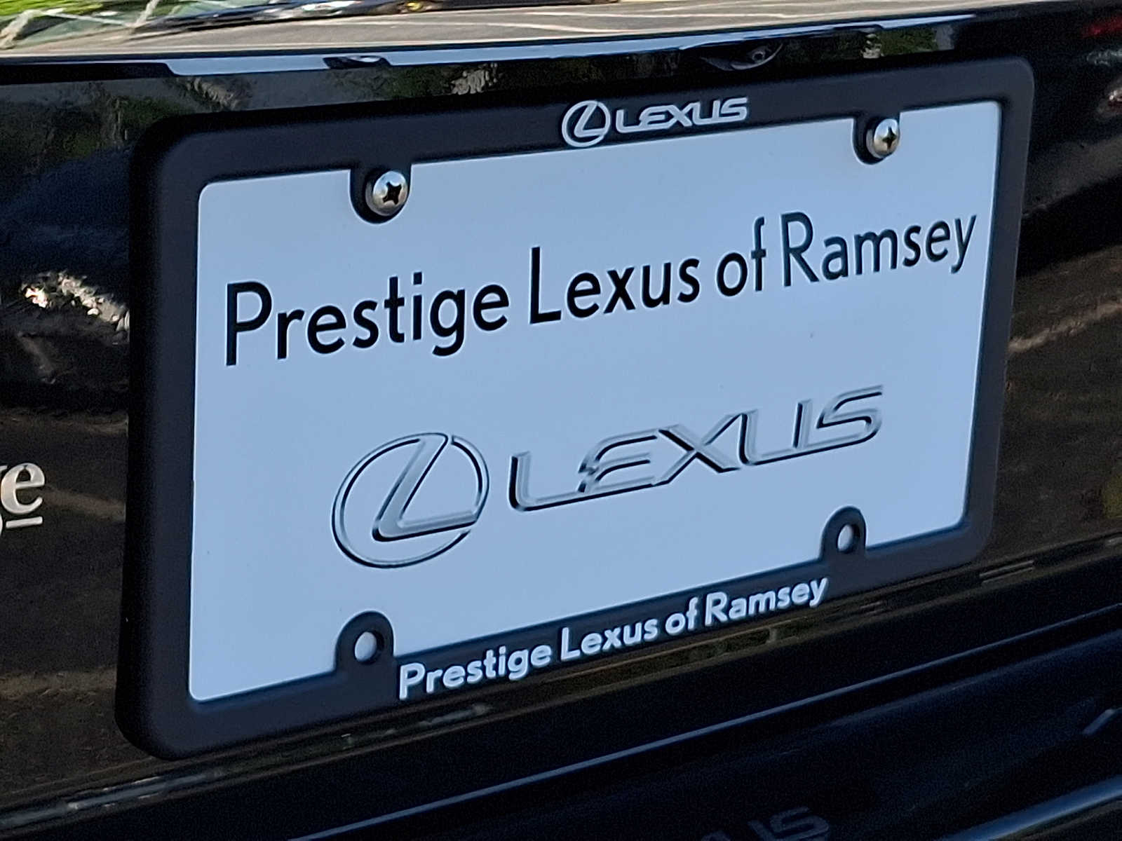Thumbnail: 2023 Lexus LS - 29