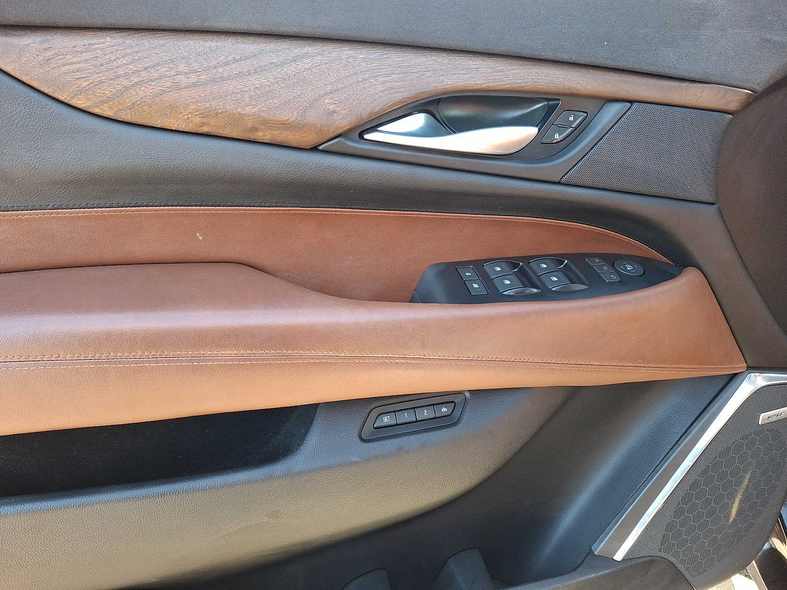 Thumbnail: 2017 Cadillac Escalade - 11