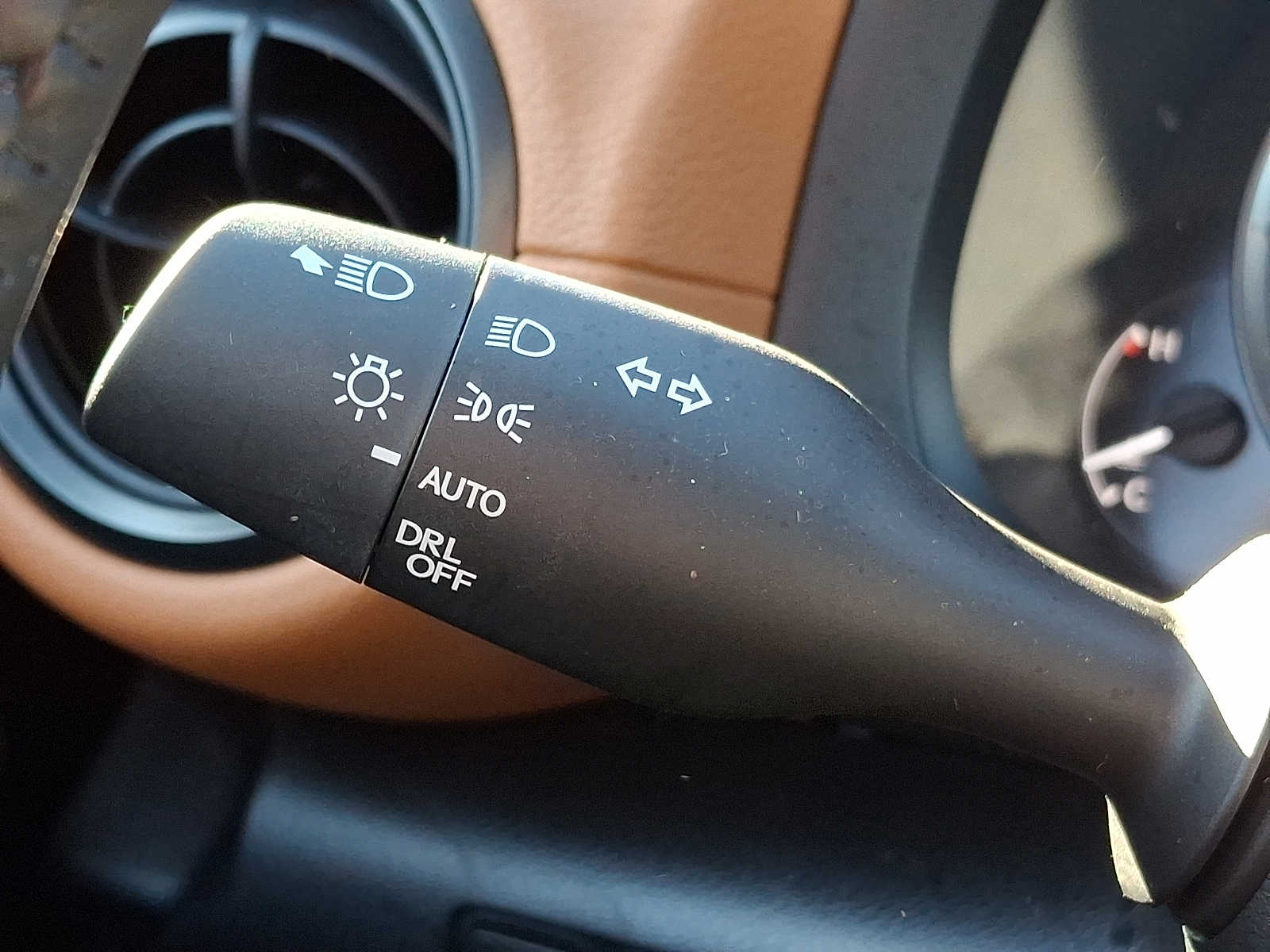 Thumbnail: 2025 Lexus IS - 21