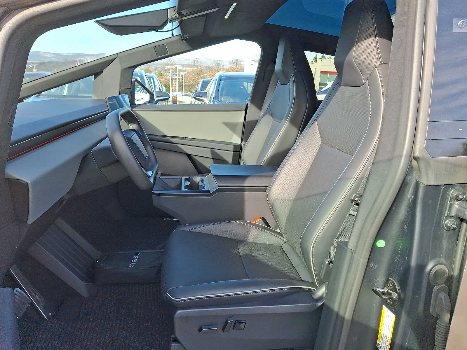 Thumbnail: 2024 Tesla Cybertruck - 10