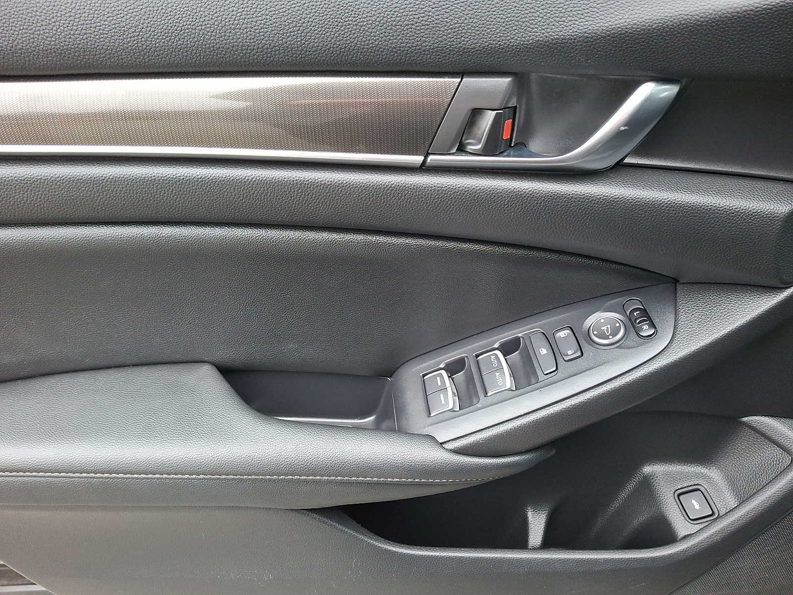 Thumbnail: 2020 Honda Accord - 11