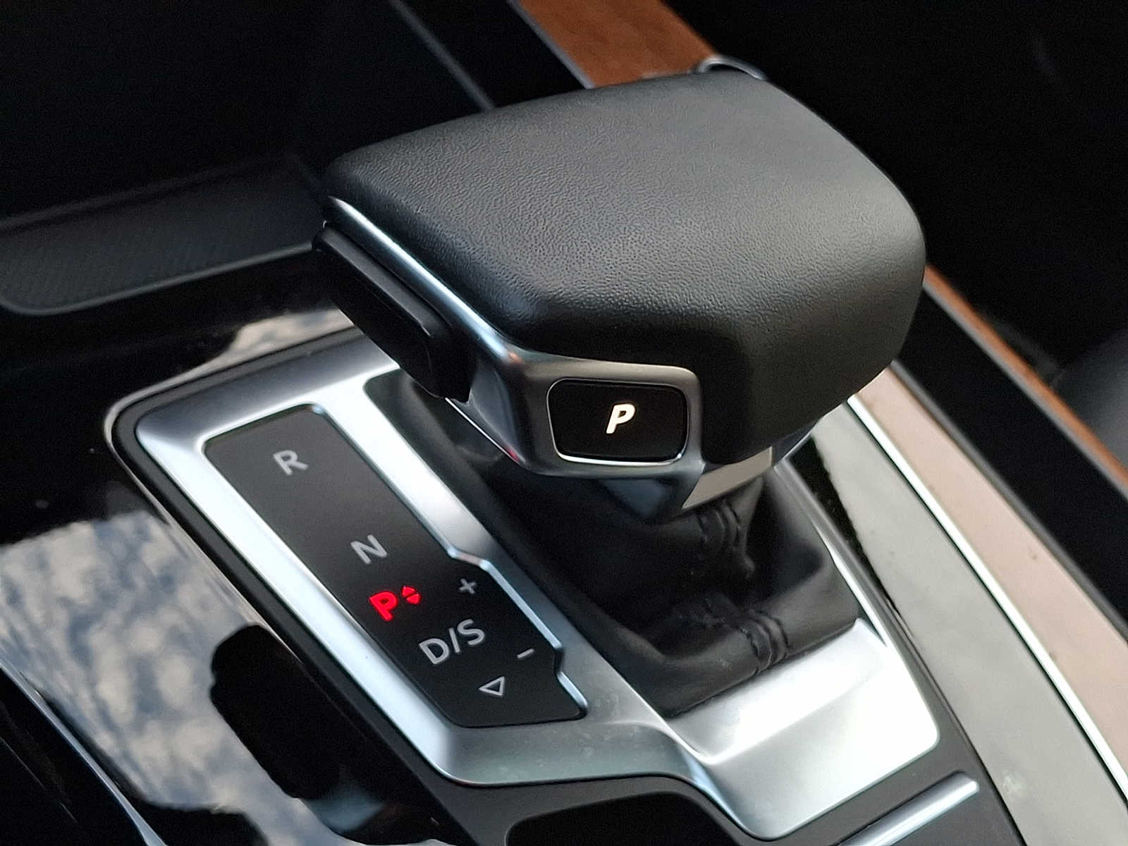 Thumbnail: 2023 Audi Q5 - 13