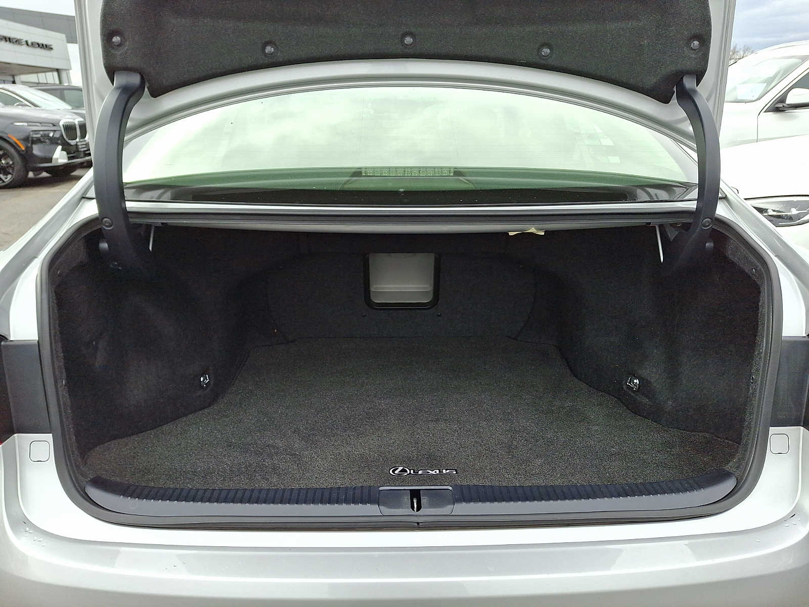 Thumbnail: 2013 Lexus ES - 27