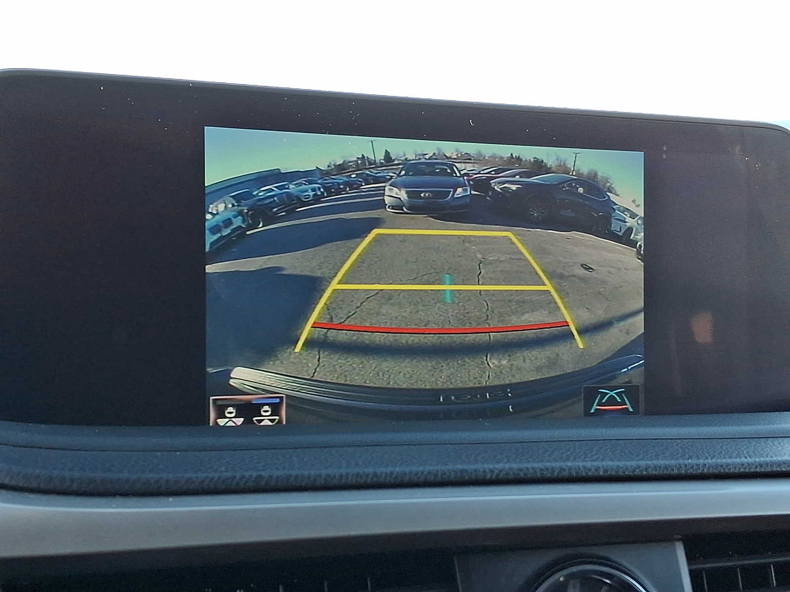 Thumbnail: 2022 Lexus RX - 17