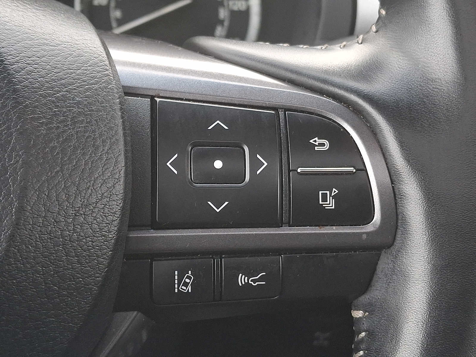 Thumbnail: 2023 Lexus GX - 20