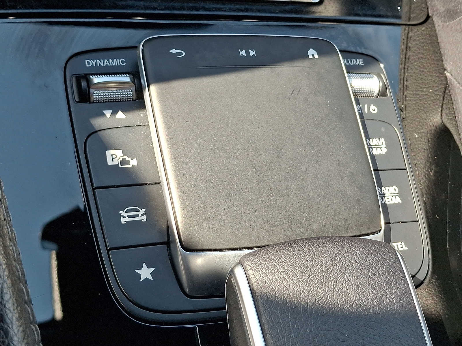 Thumbnail: 2021 Mercedes-Benz GLE - 17