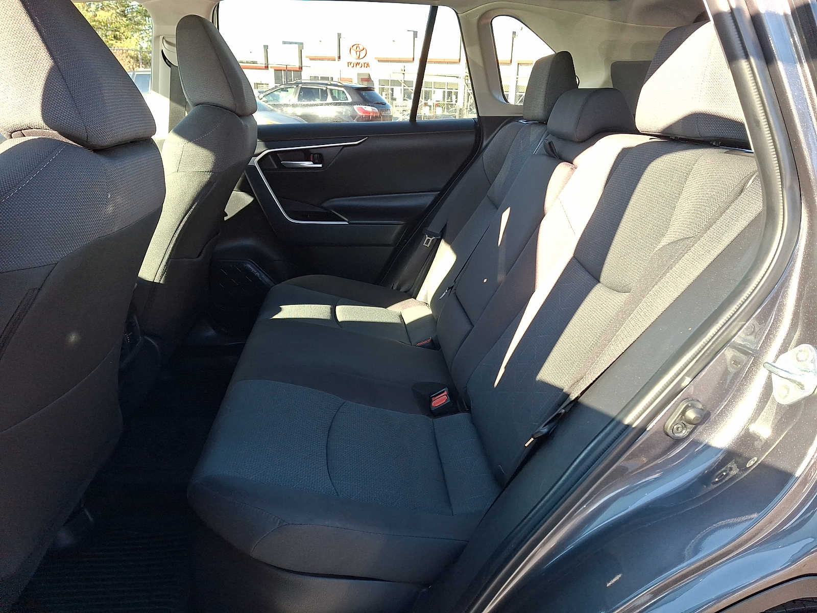 Thumbnail: 2025 Toyota RAV4 - 8