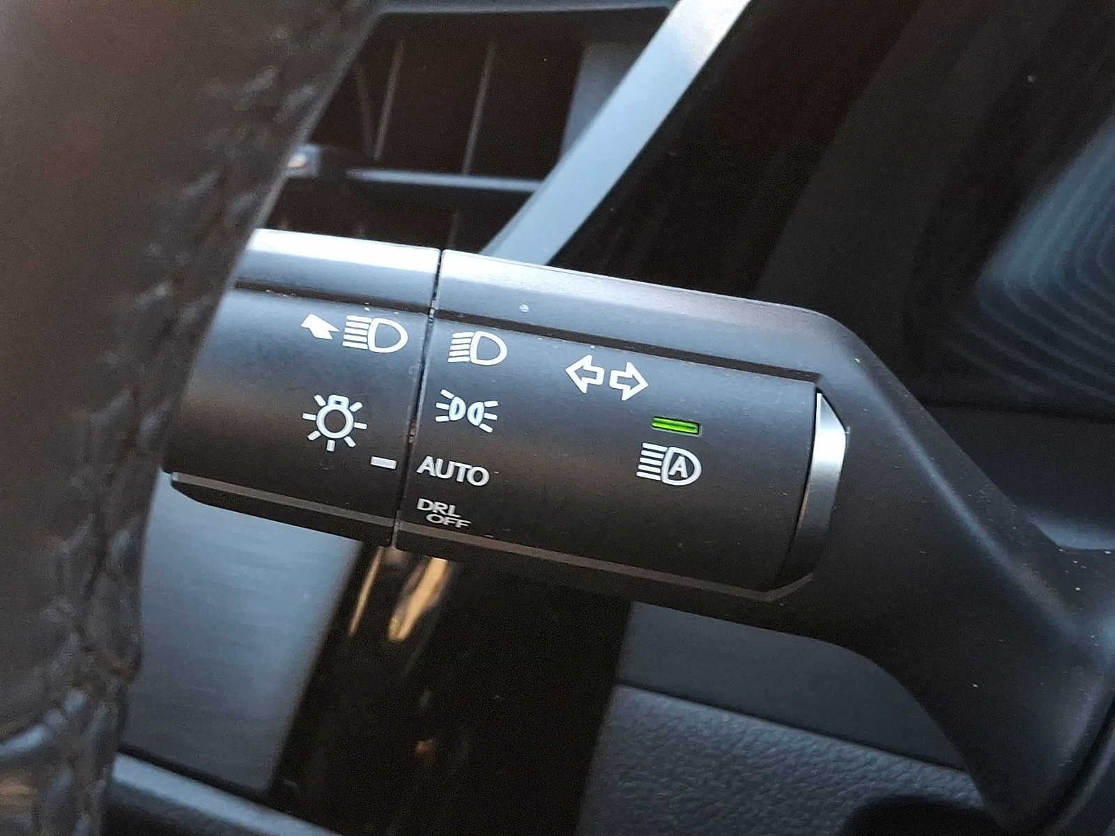 Thumbnail: 2023 Lexus ES - 20