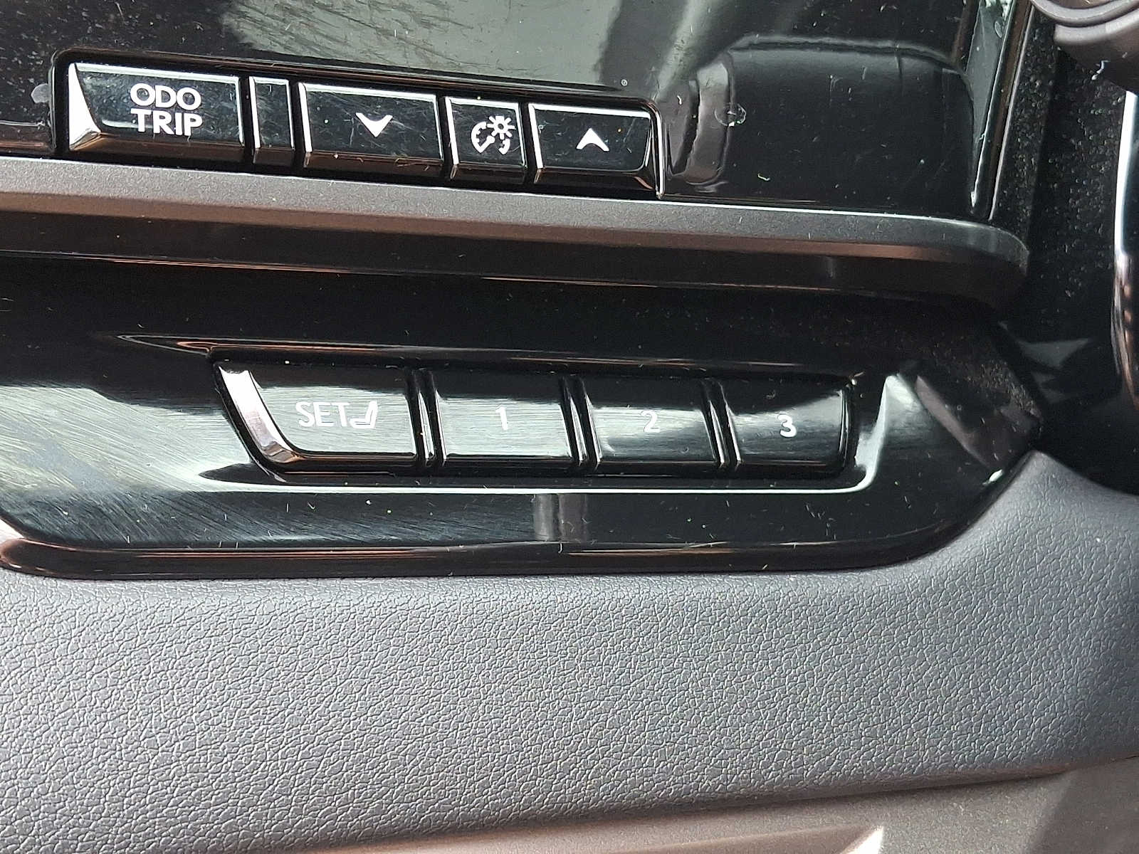 Thumbnail: 2024 Lexus RX - 25