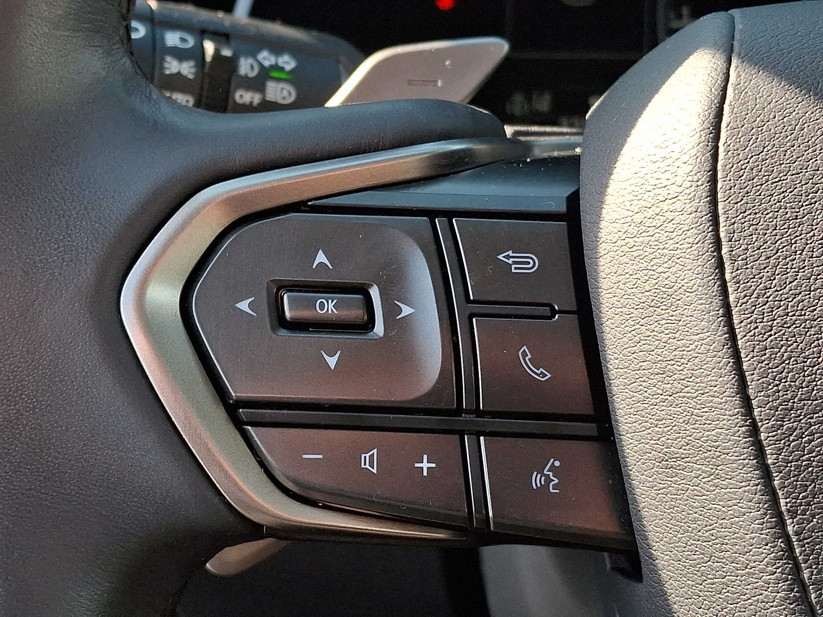 Thumbnail: 2024 Lexus RX - 18