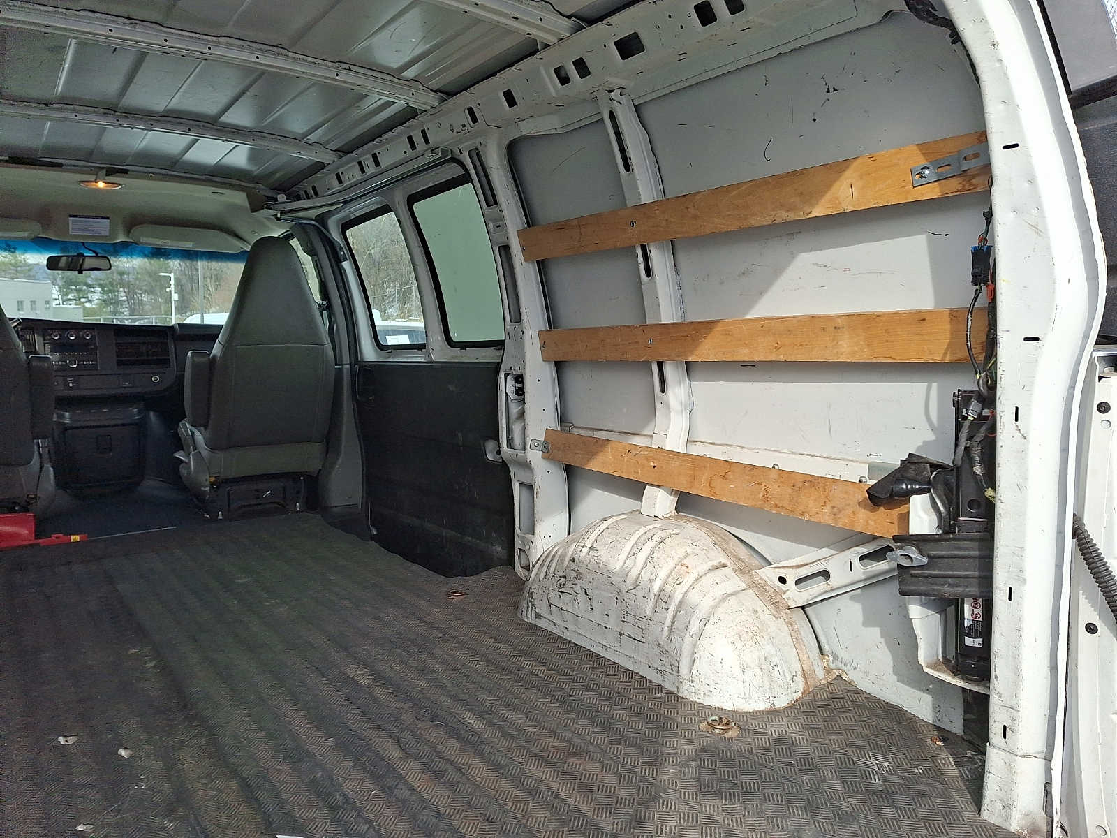 Thumbnail: 2019 GMC Savana - 27