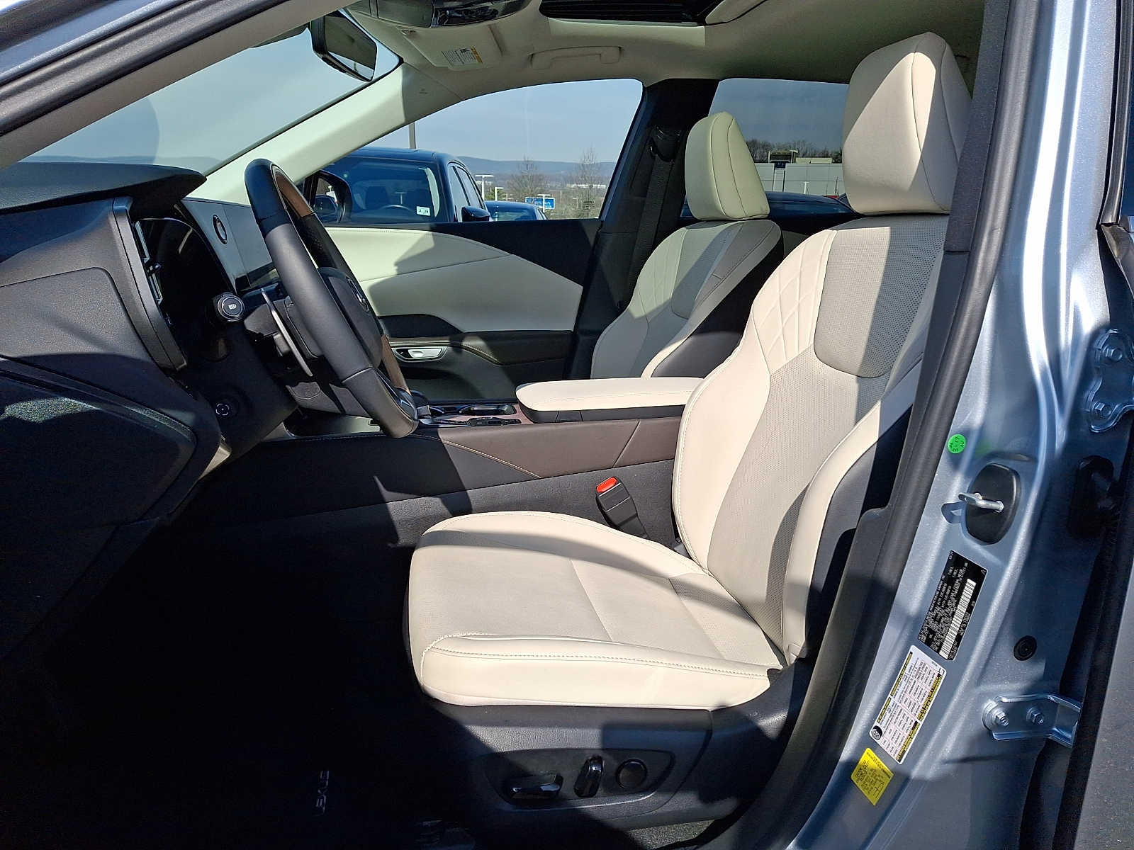 Thumbnail: 2024 Lexus RX - 10