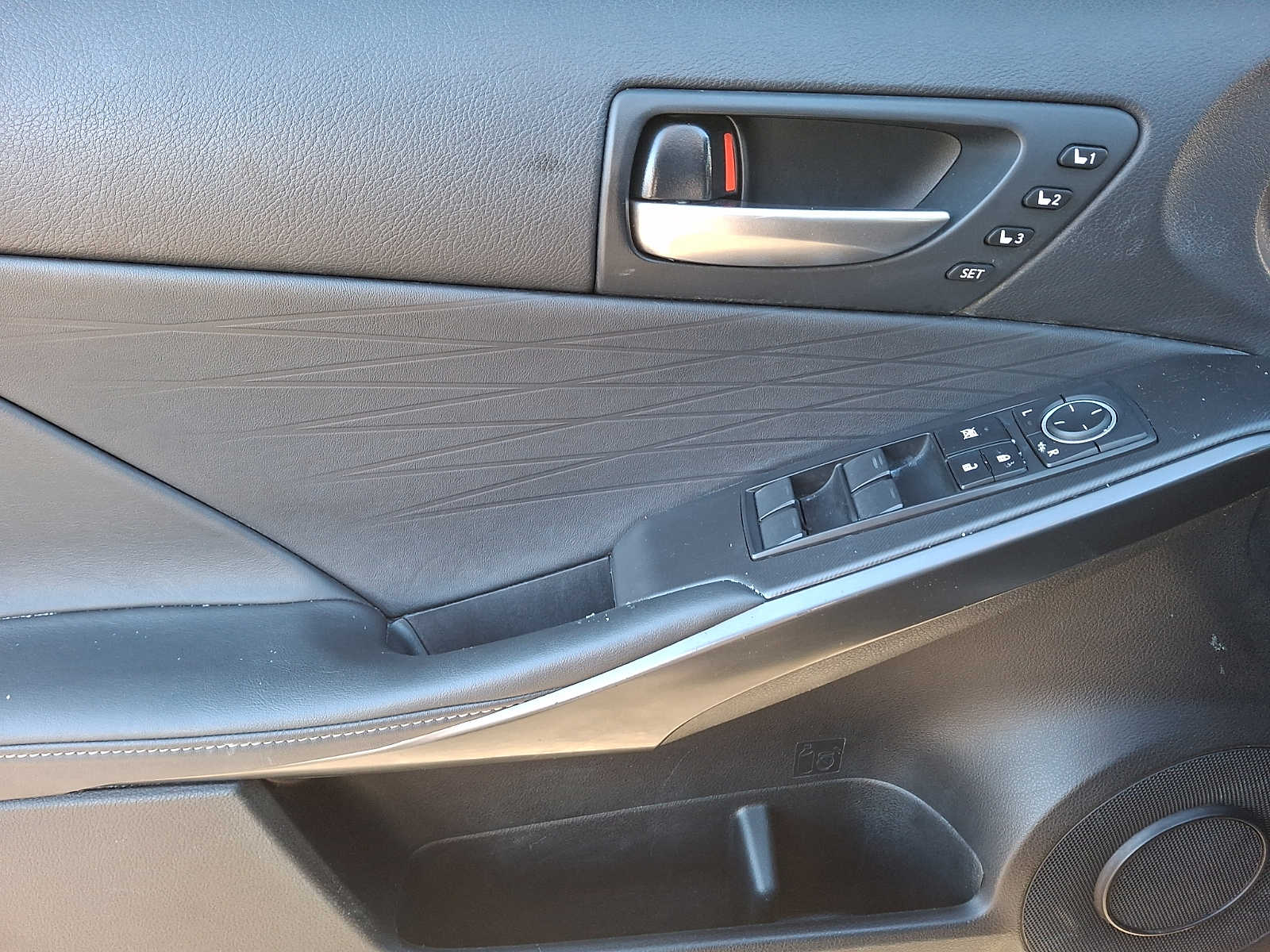 Thumbnail: 2023 Lexus IS - 8