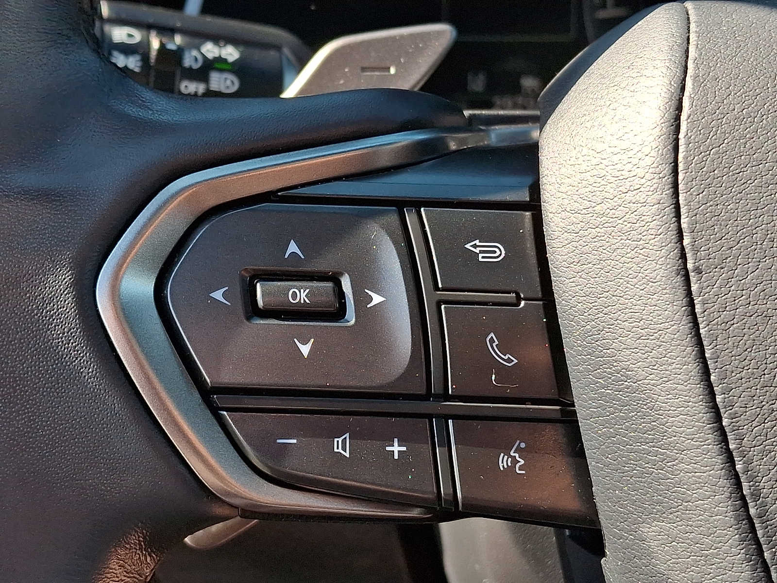 Thumbnail: 2024 Lexus RX - 18