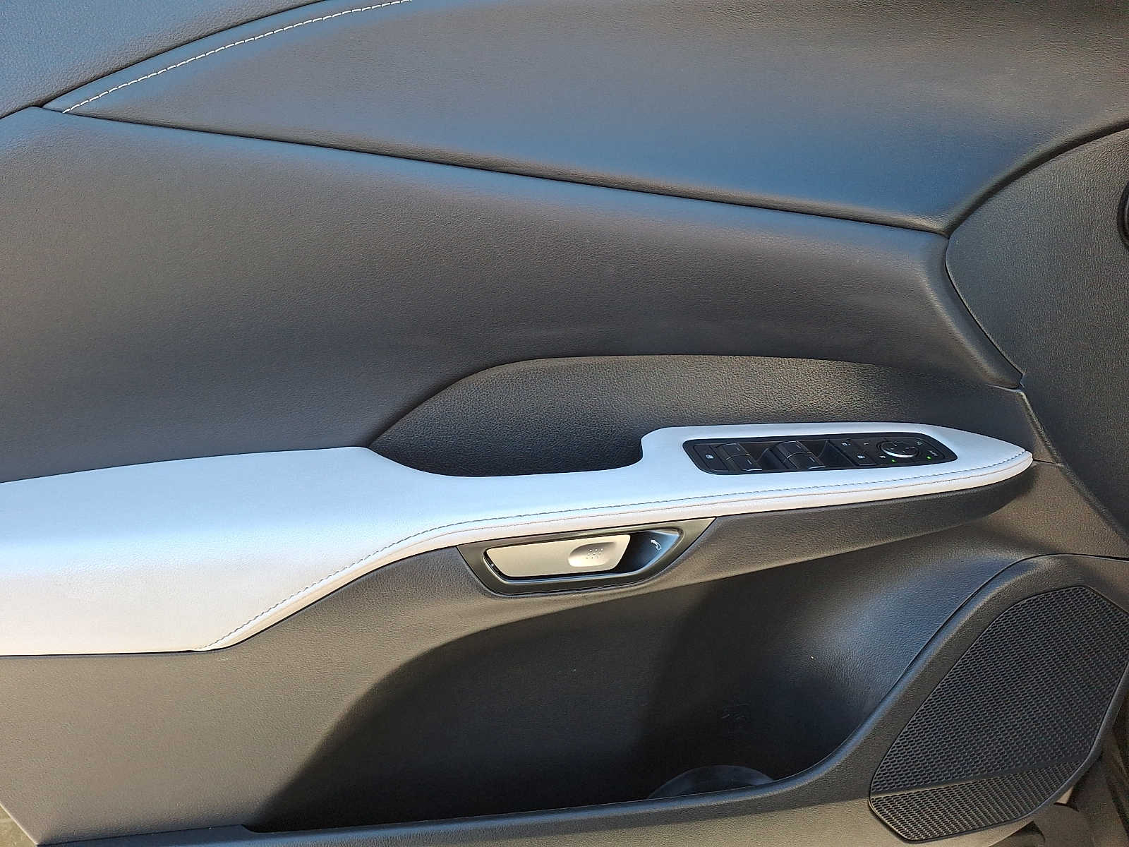 Thumbnail: 2023 Lexus RX - 9