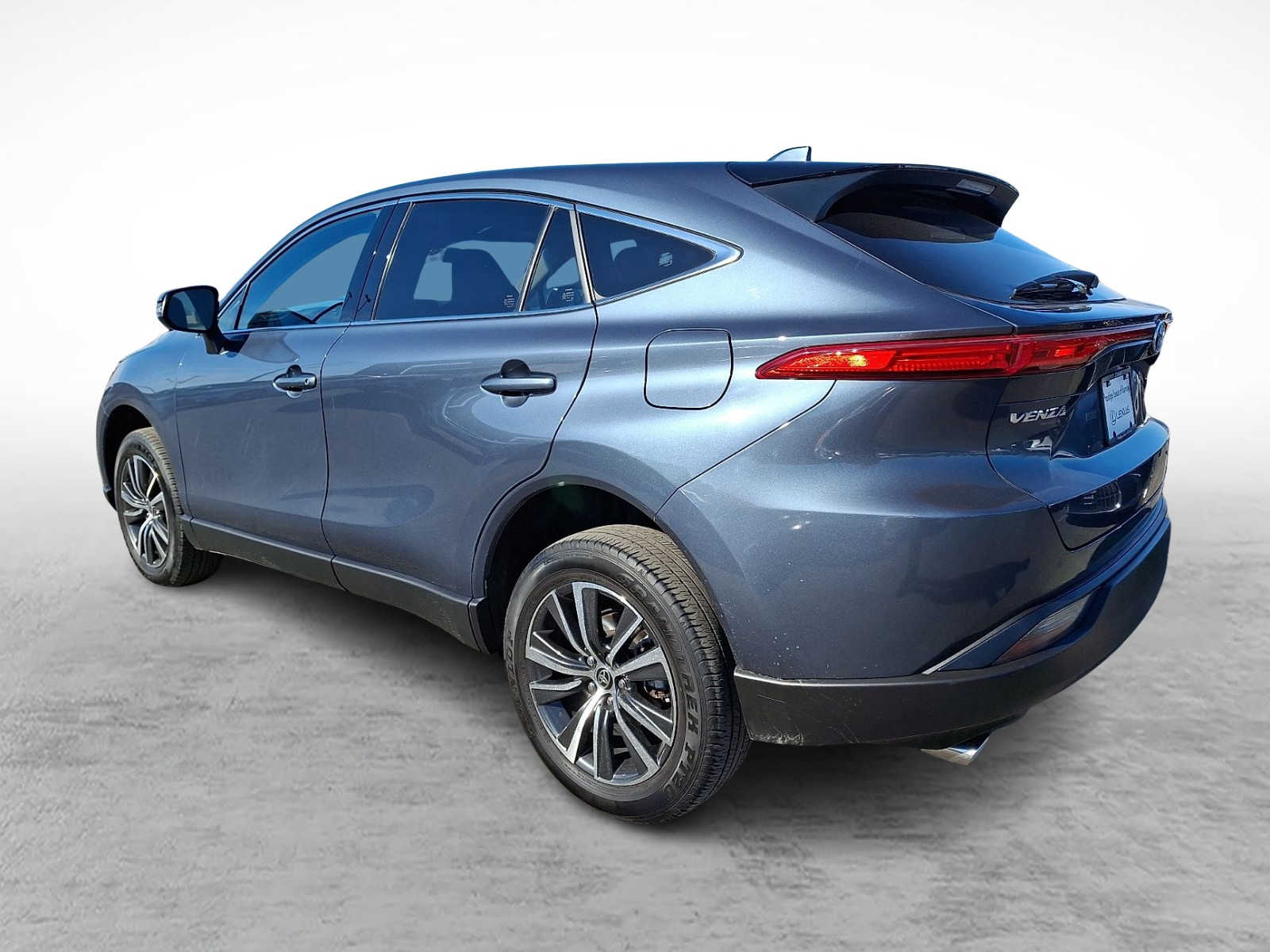 Thumbnail: 2023 Toyota Venza - 6