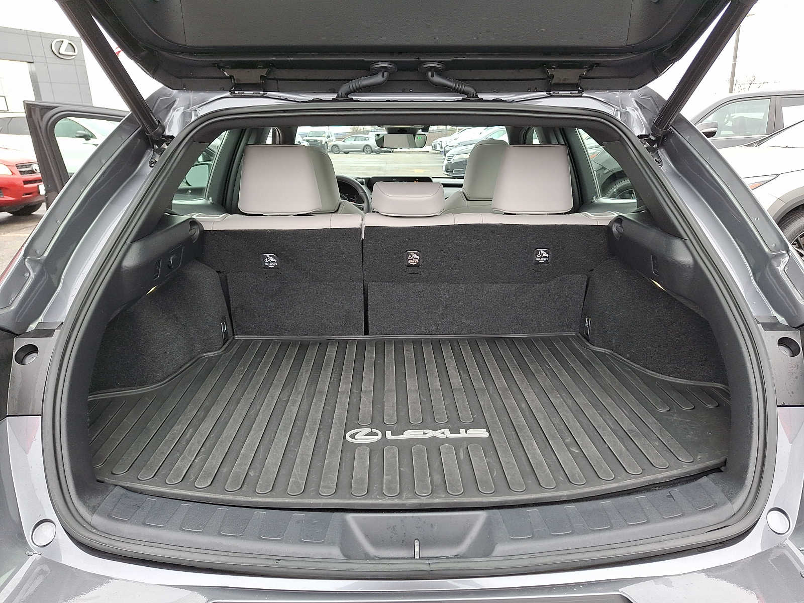 Thumbnail: 2021 Lexus UX - 27