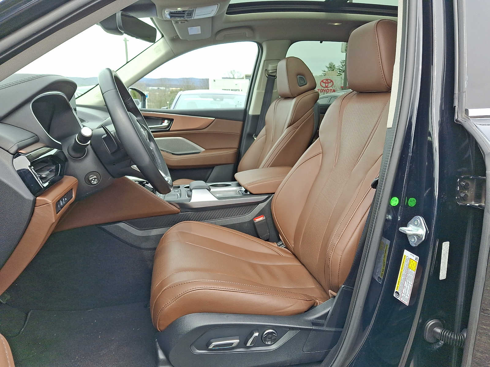 Thumbnail: 2023 Acura MDX - 10