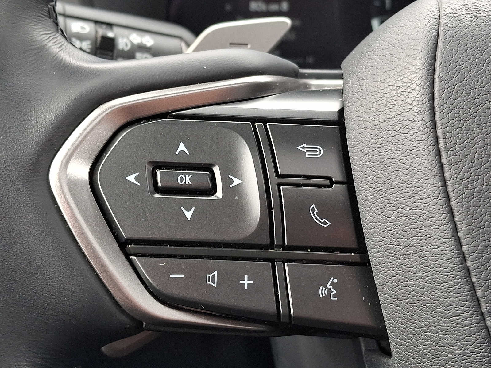 Thumbnail: 2025 Lexus GX - 19