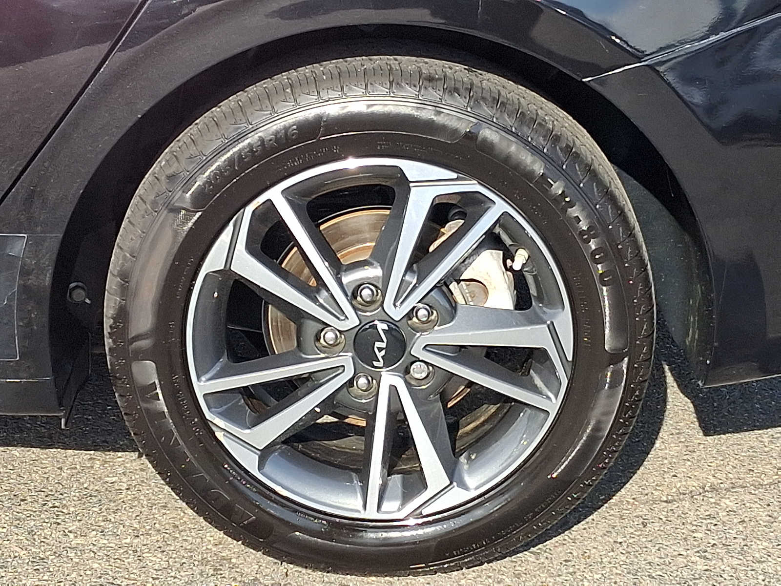 Thumbnail: 2023 Kia Forte - 7