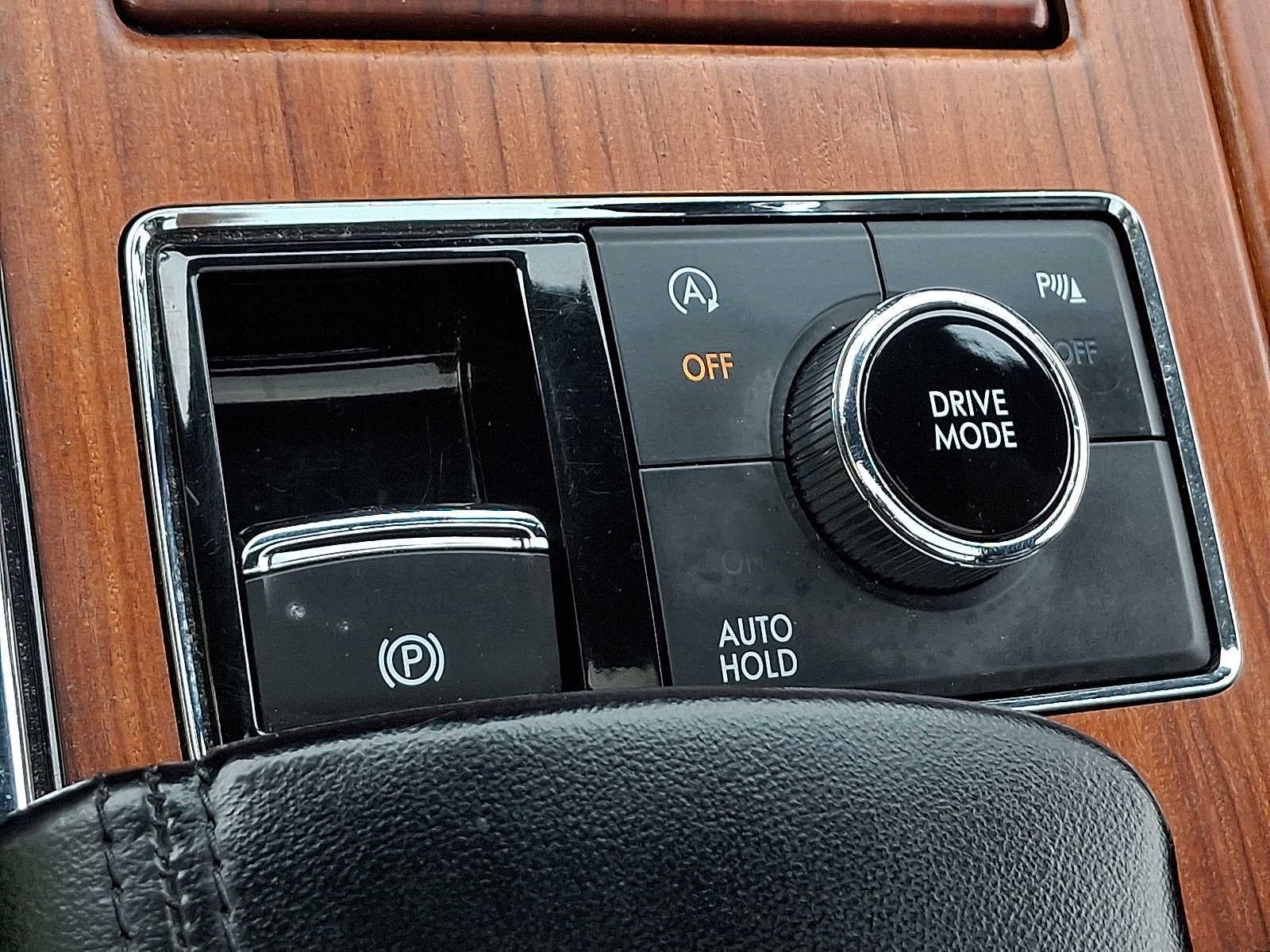 Thumbnail: 2018 Lincoln Navigator - 20