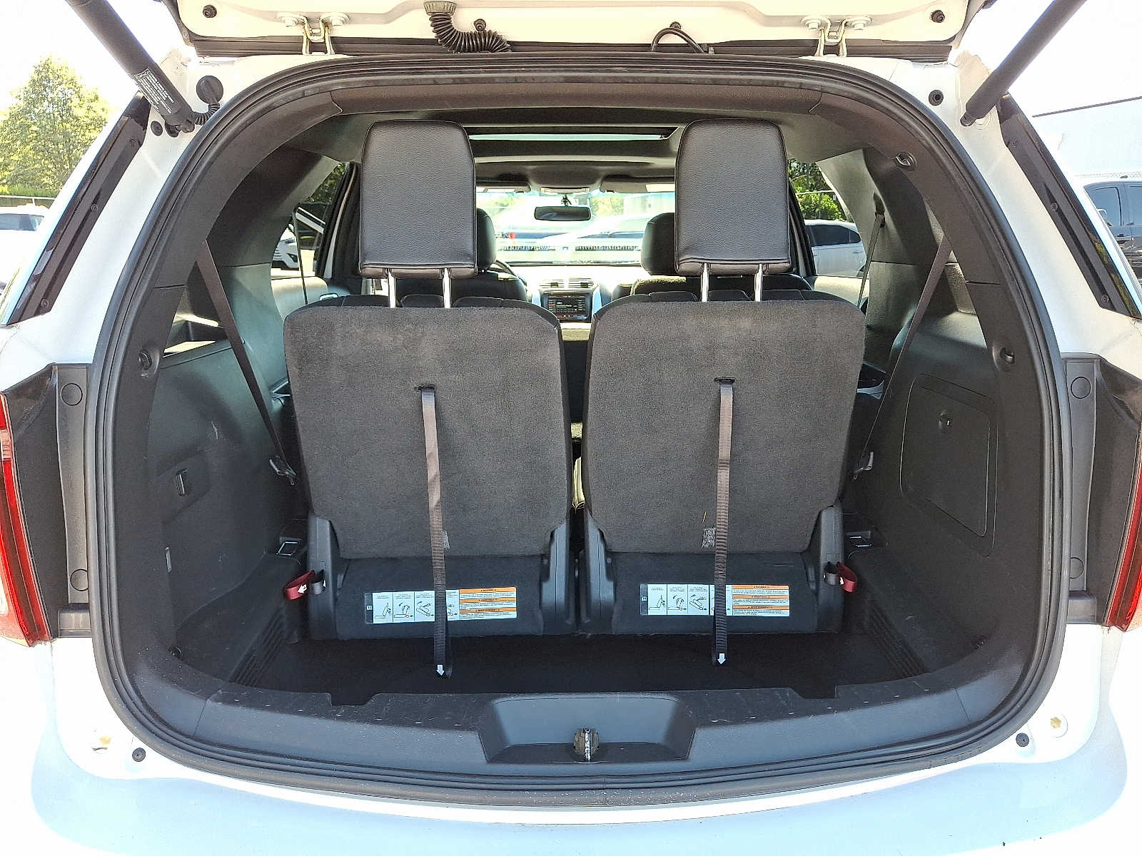 Thumbnail: 2015 Ford Explorer - 27