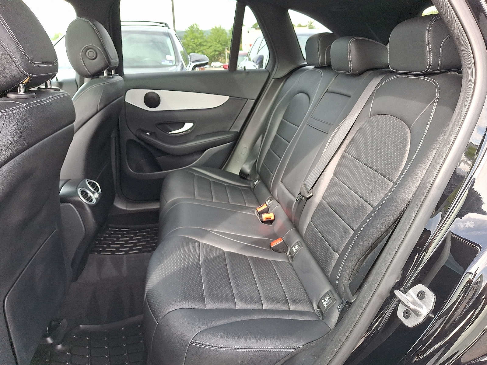 Thumbnail: 2022 Mercedes-Benz GLC - 8